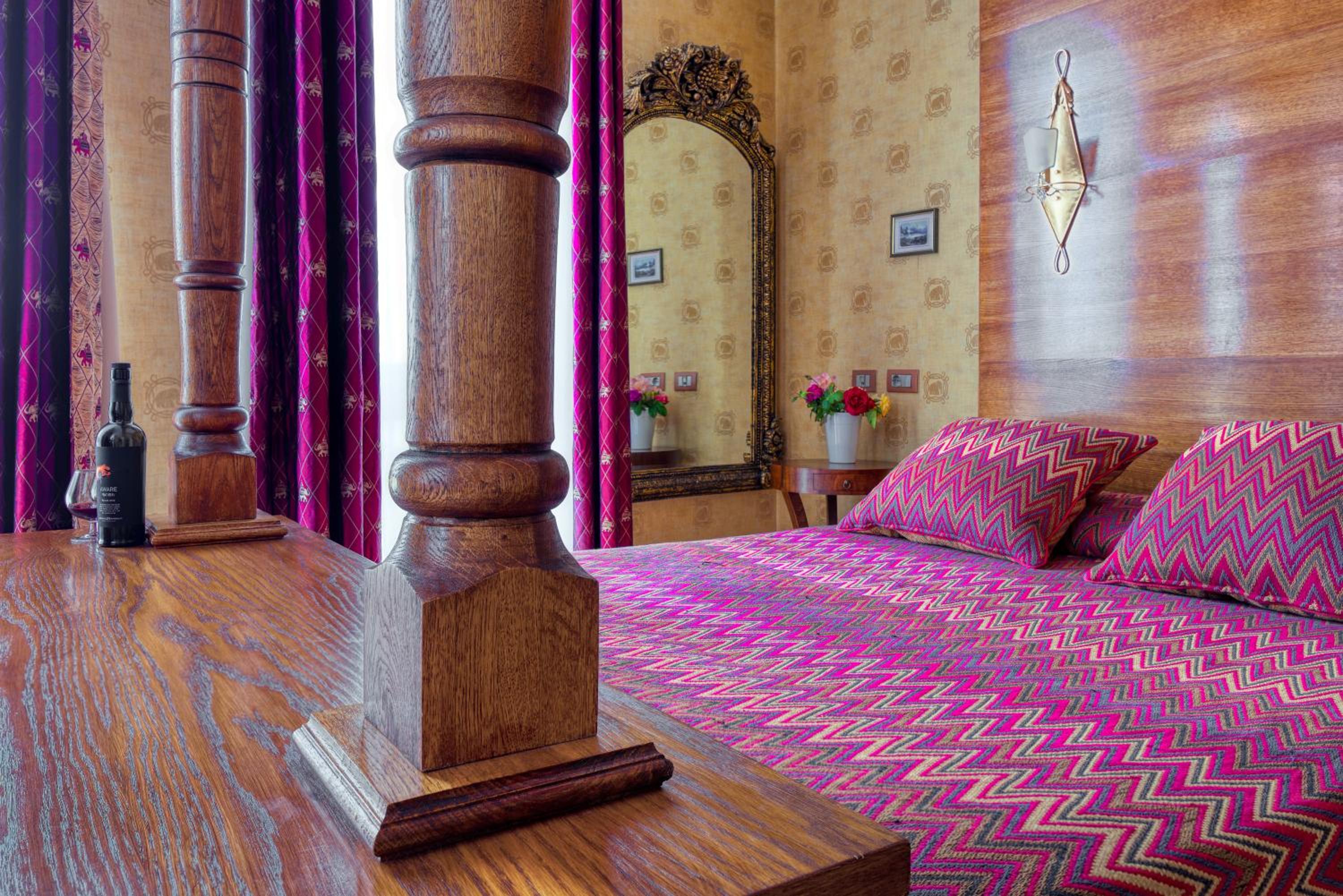 Large Double Room photo 3