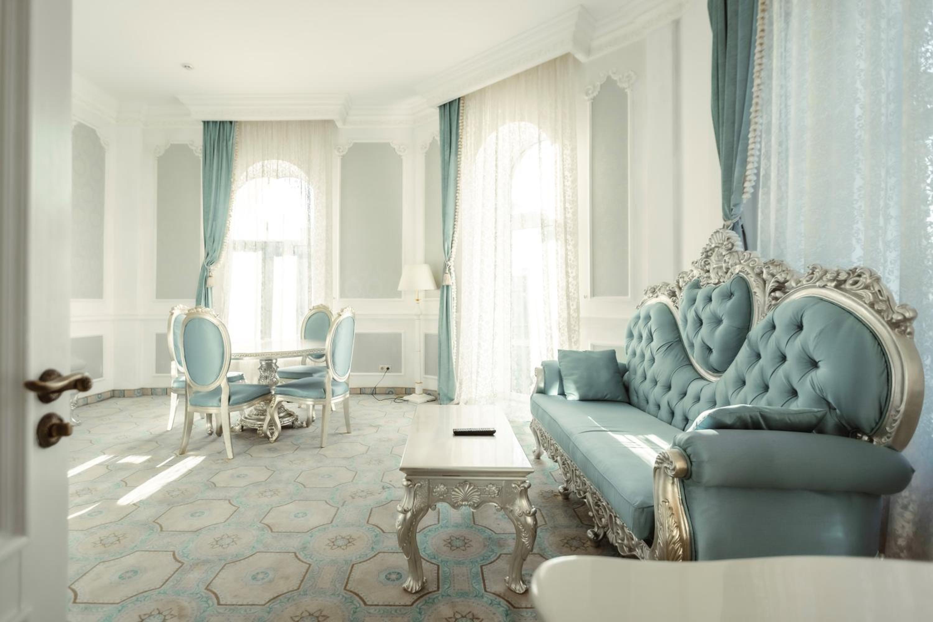 Suite photo 1
