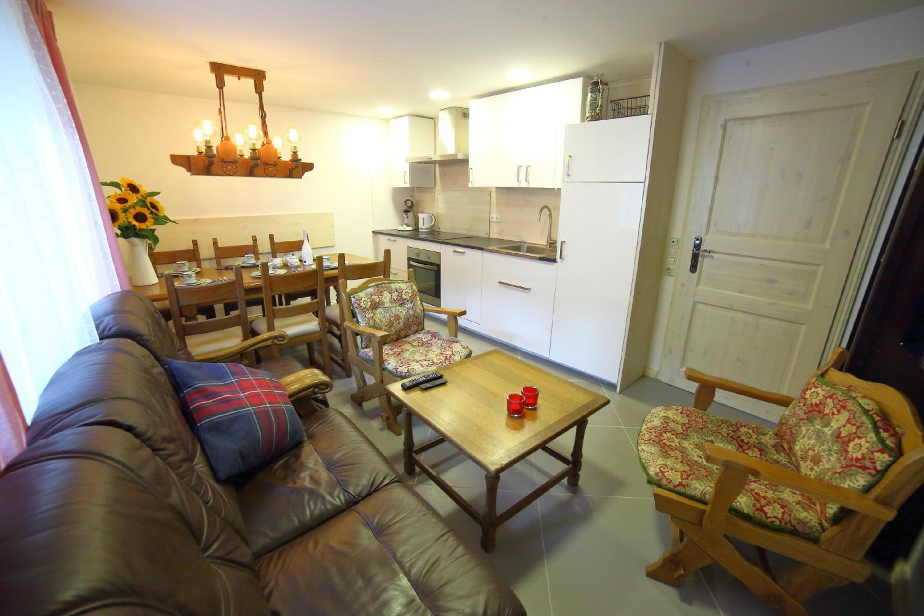 Apartment - Ground Floor - Photo 1