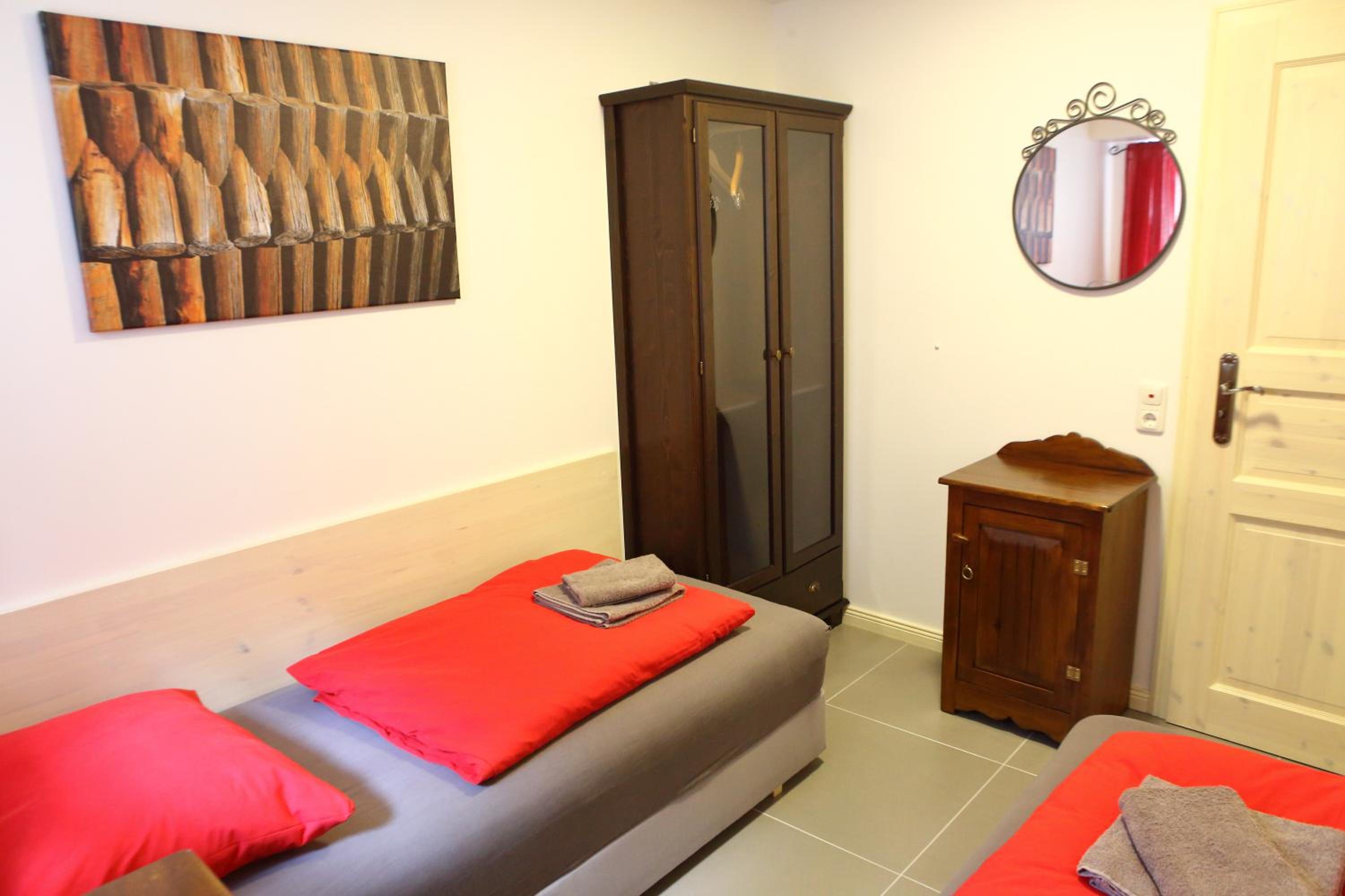 Apartment - Ground Floor - Photo 6
