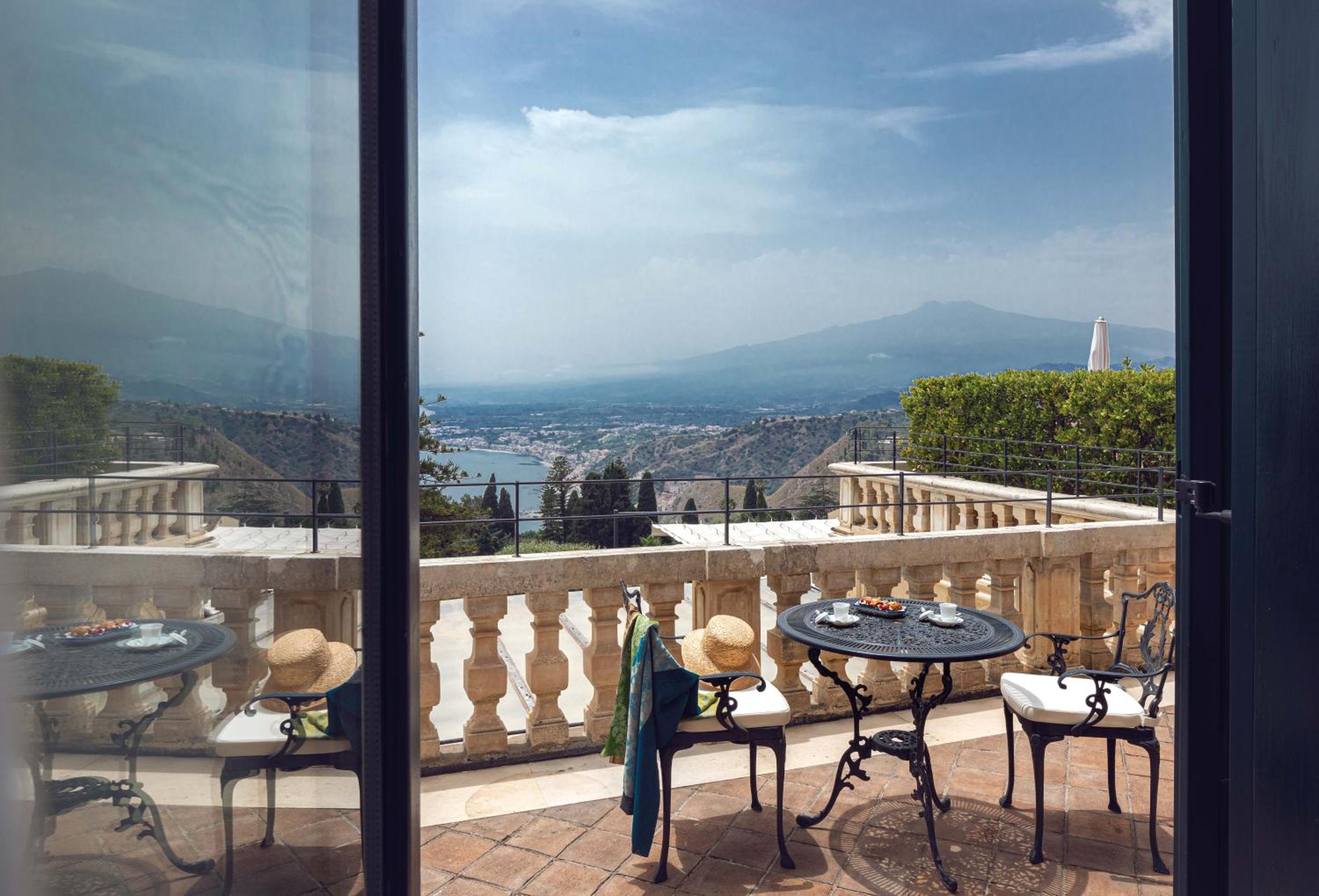 Premium Junior Suite with Terrace and Sea View - Photo 7