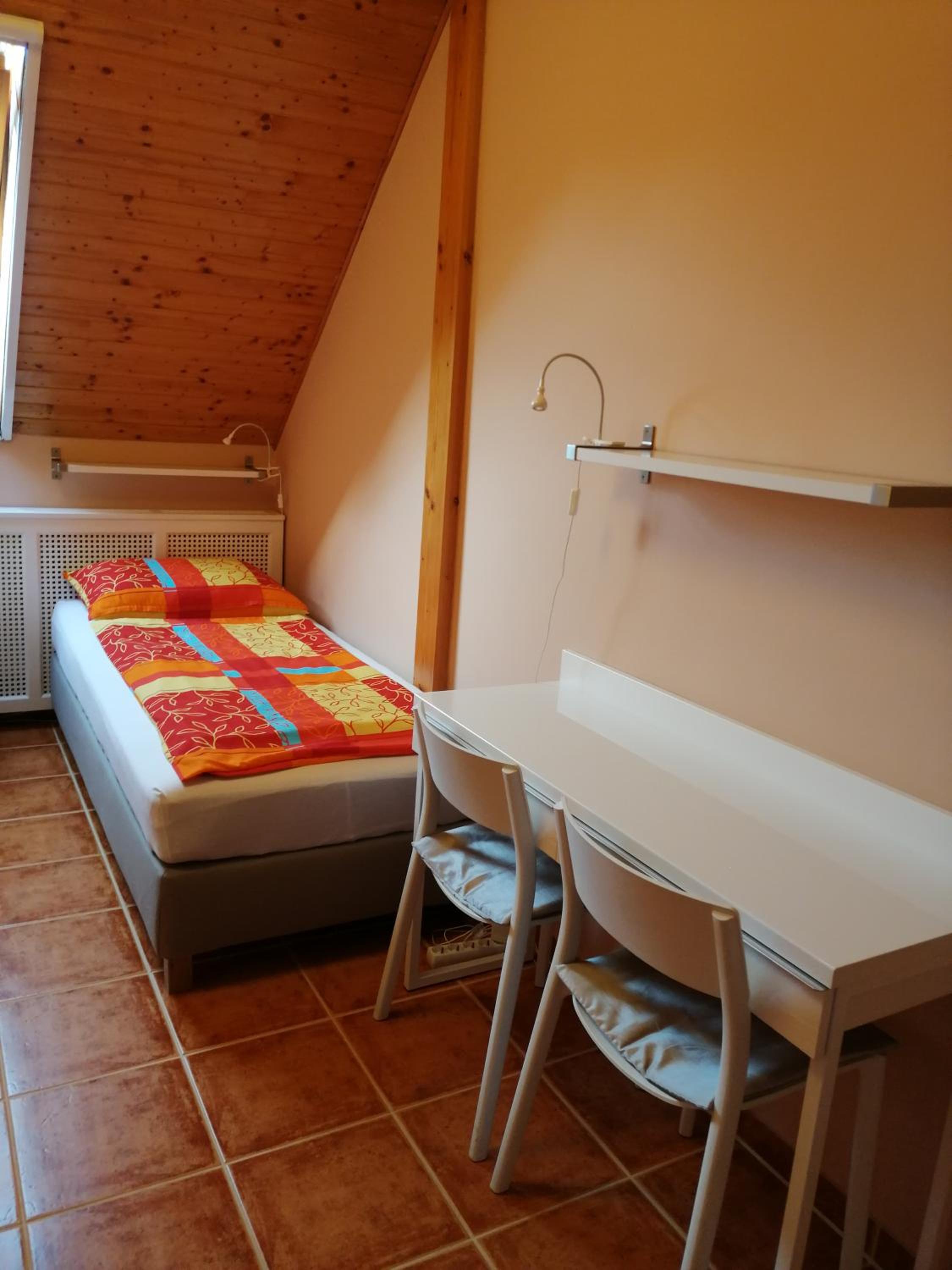 Triple Room with Shower - Photo 9