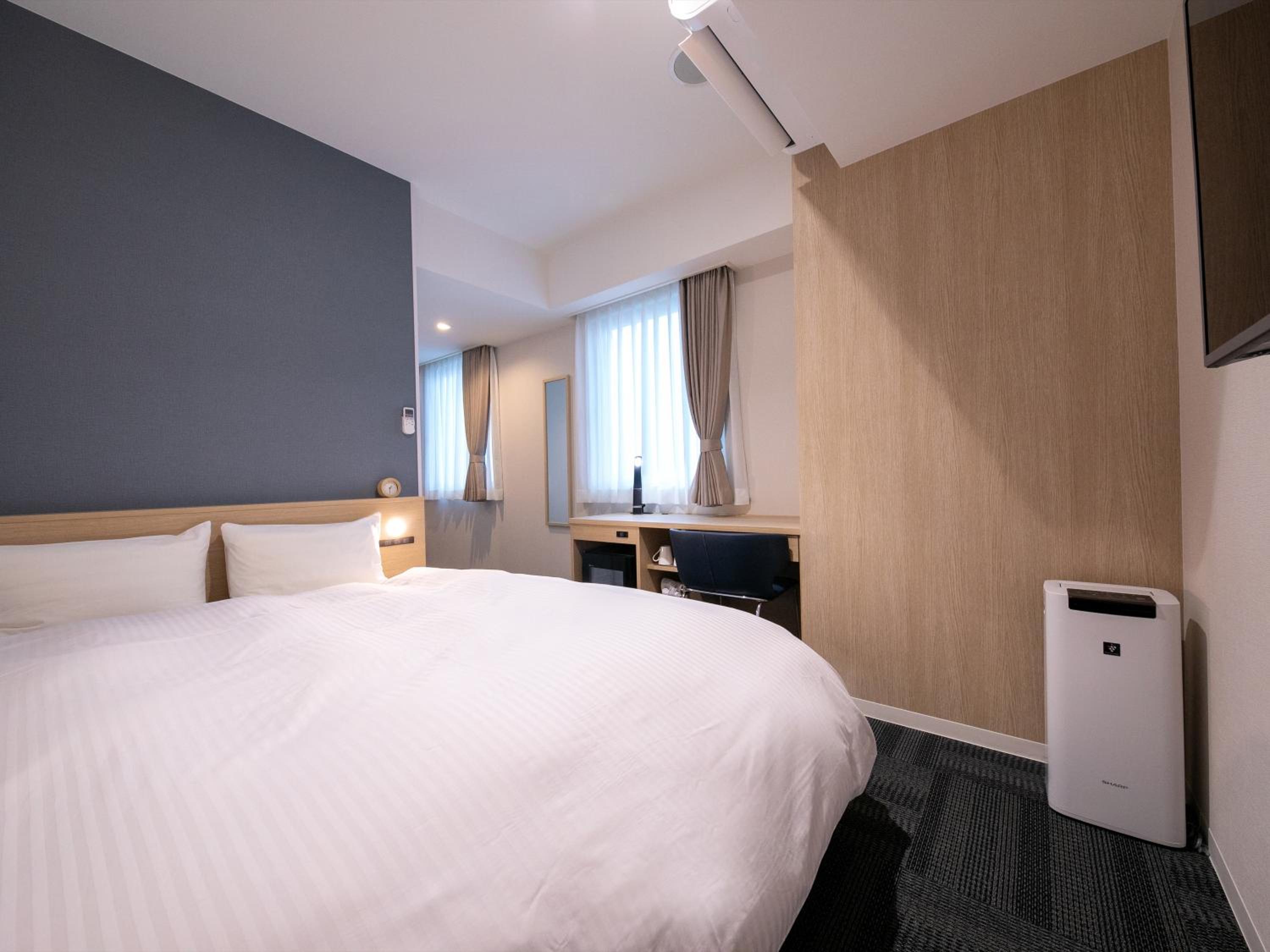 Large Double Room