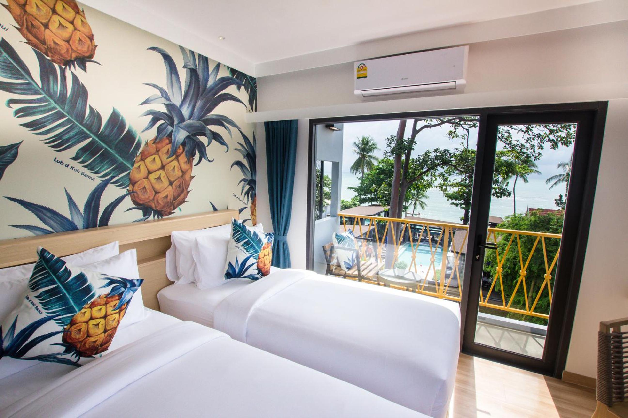 Deluxe Twin Room with Sea View