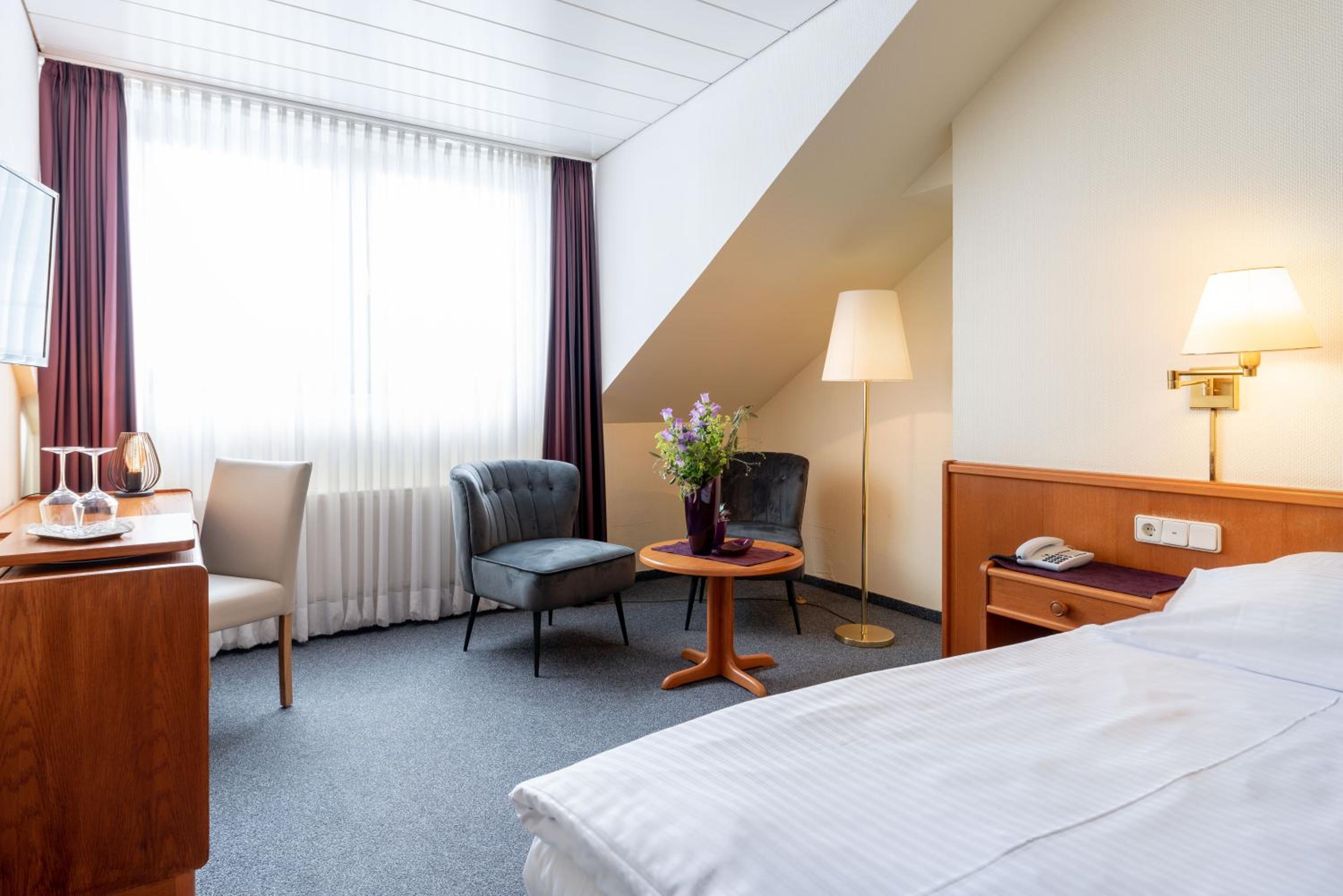 Deluxe Room - Photo 1