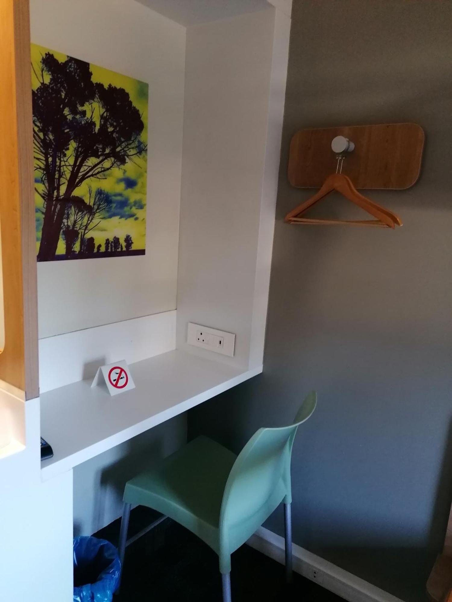 Standard Triple Room (Nonsmoking) photo 3