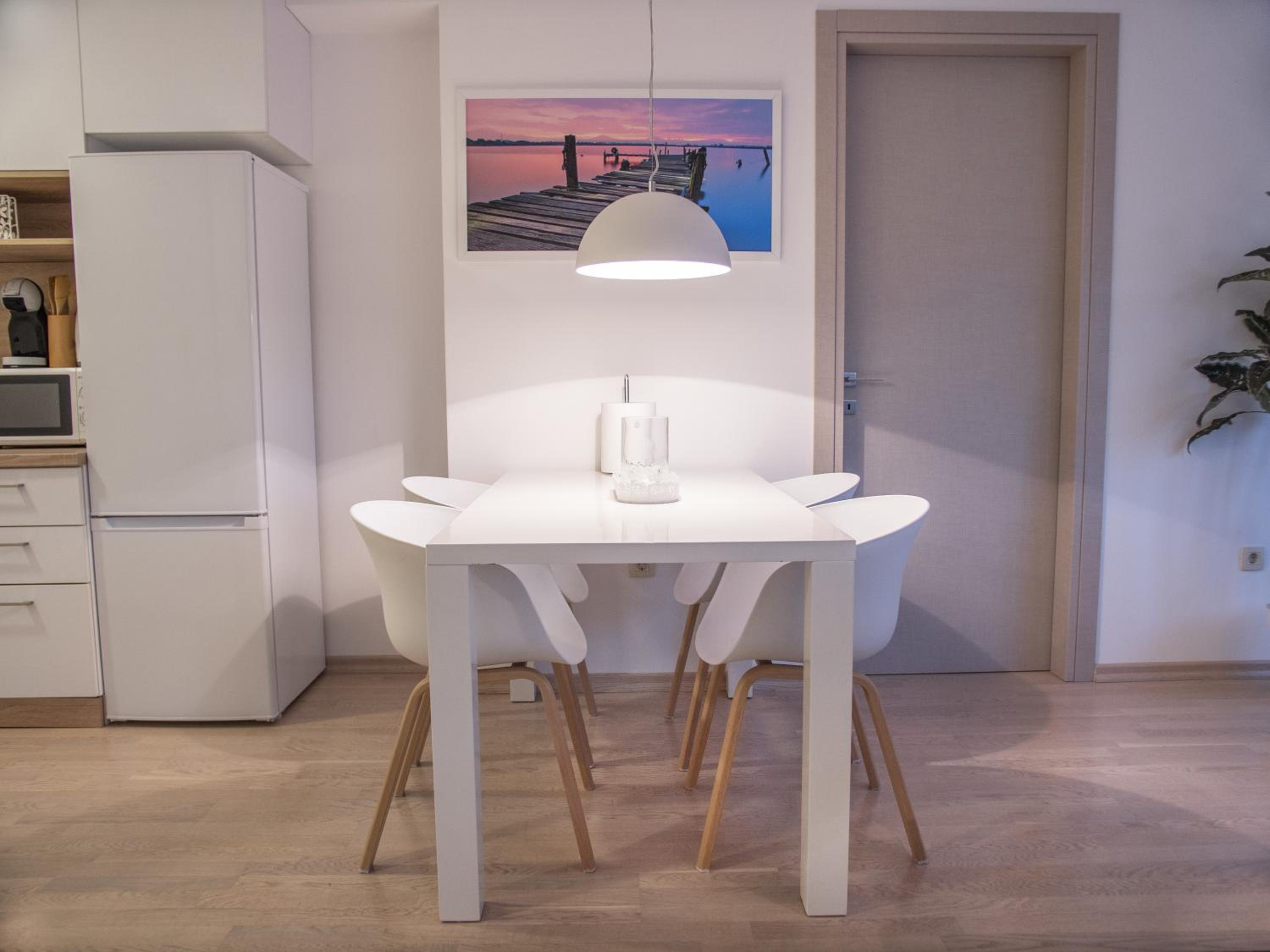 Suite with City View - Photo 12