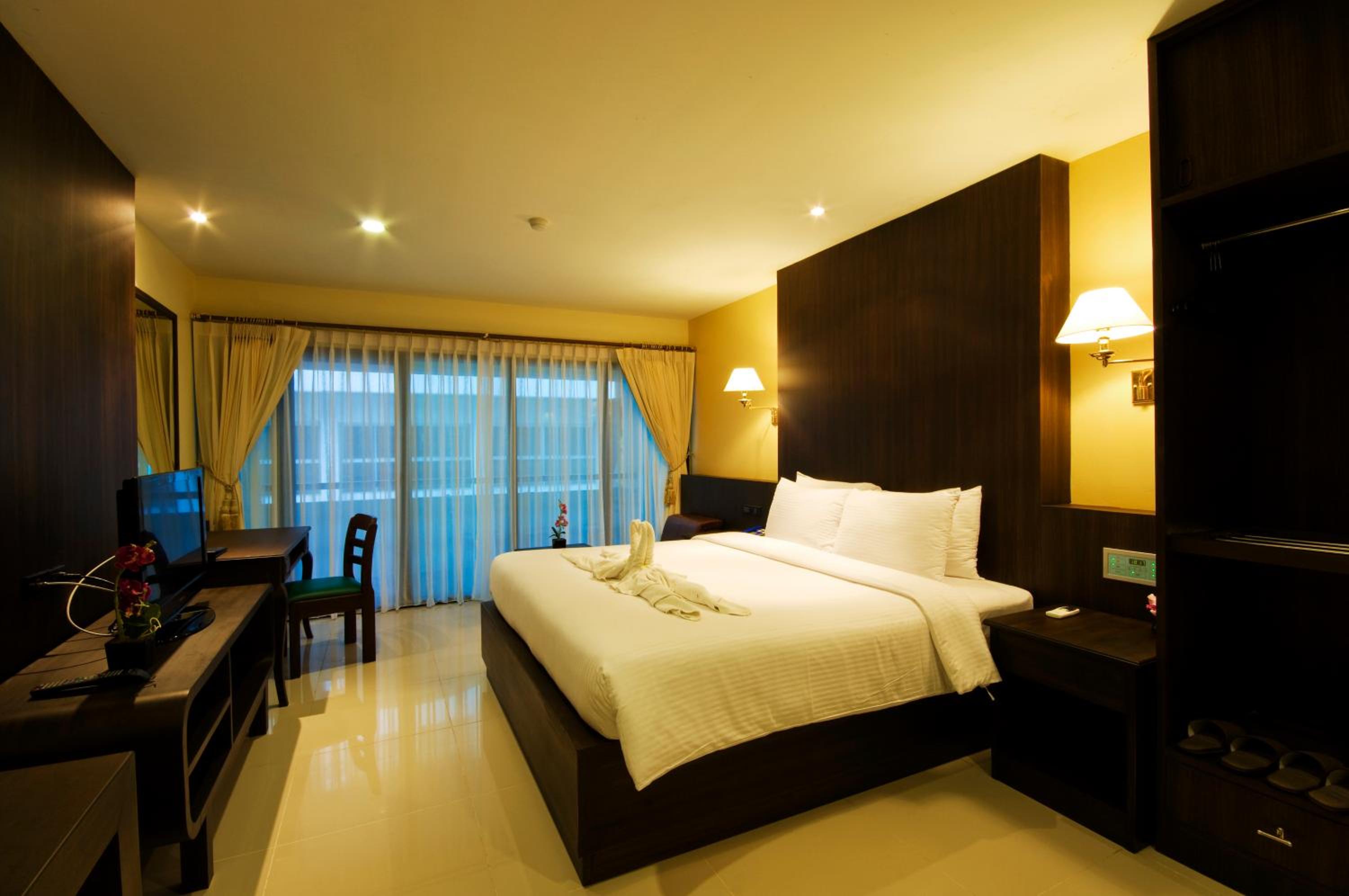 Standard Double or Twin Room with Bath