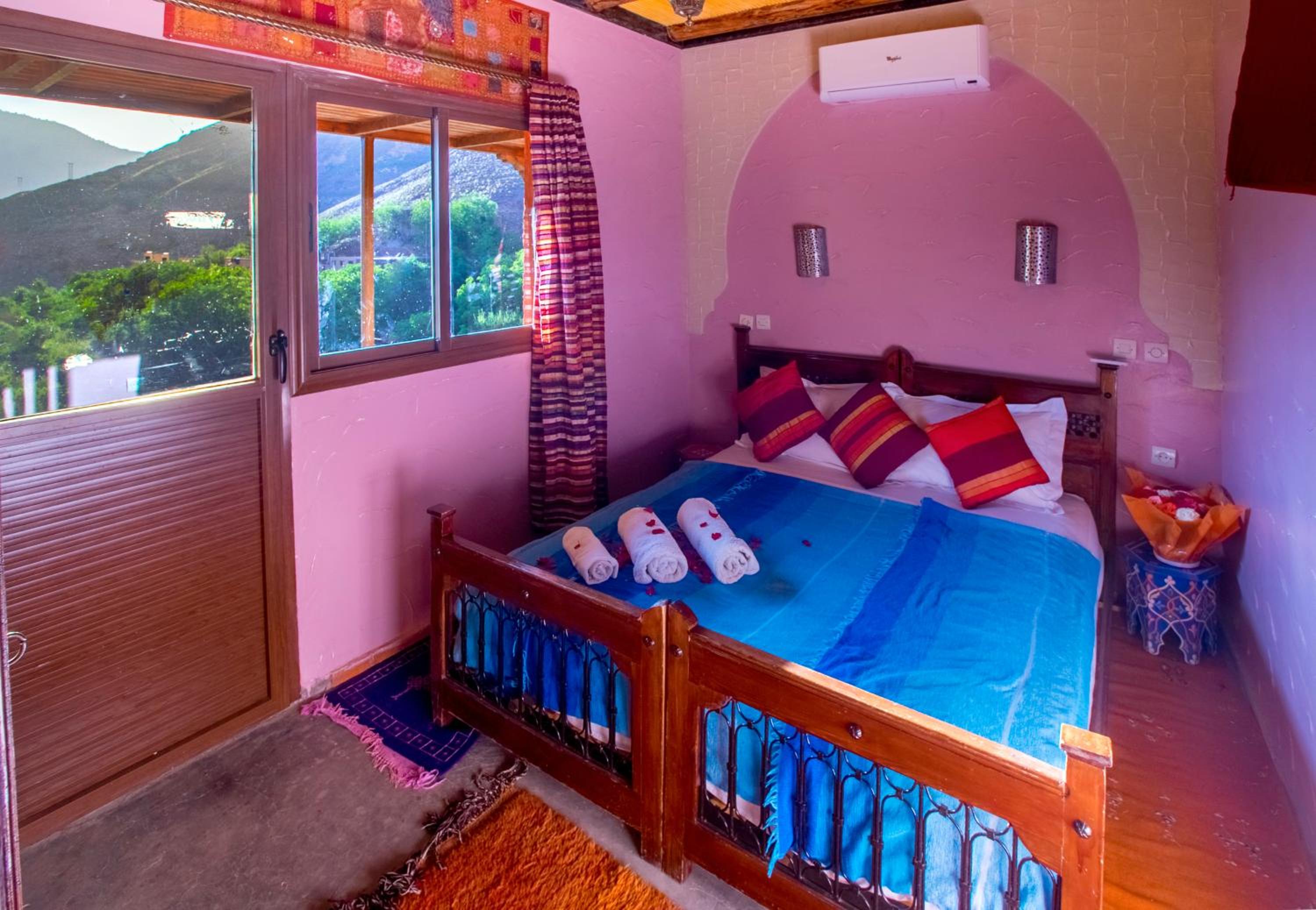 Deluxe Double or Twin Room photo 1