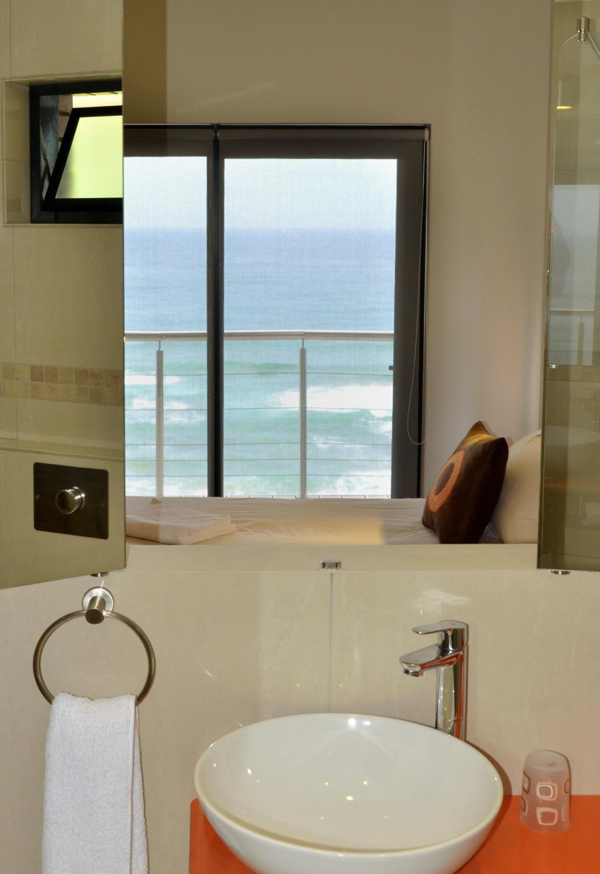 Twin Room with Sea View photo 3