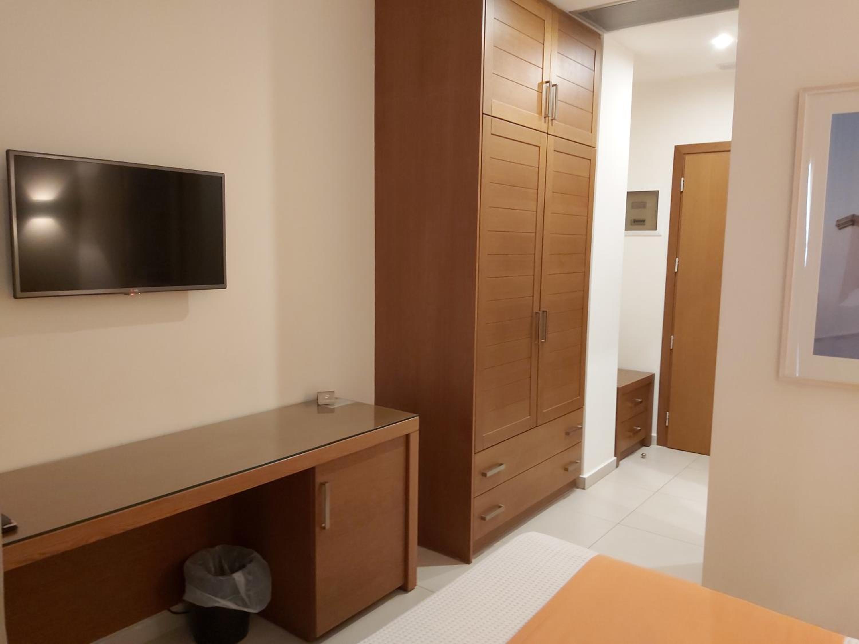 Double or Twin Room - Photo 7