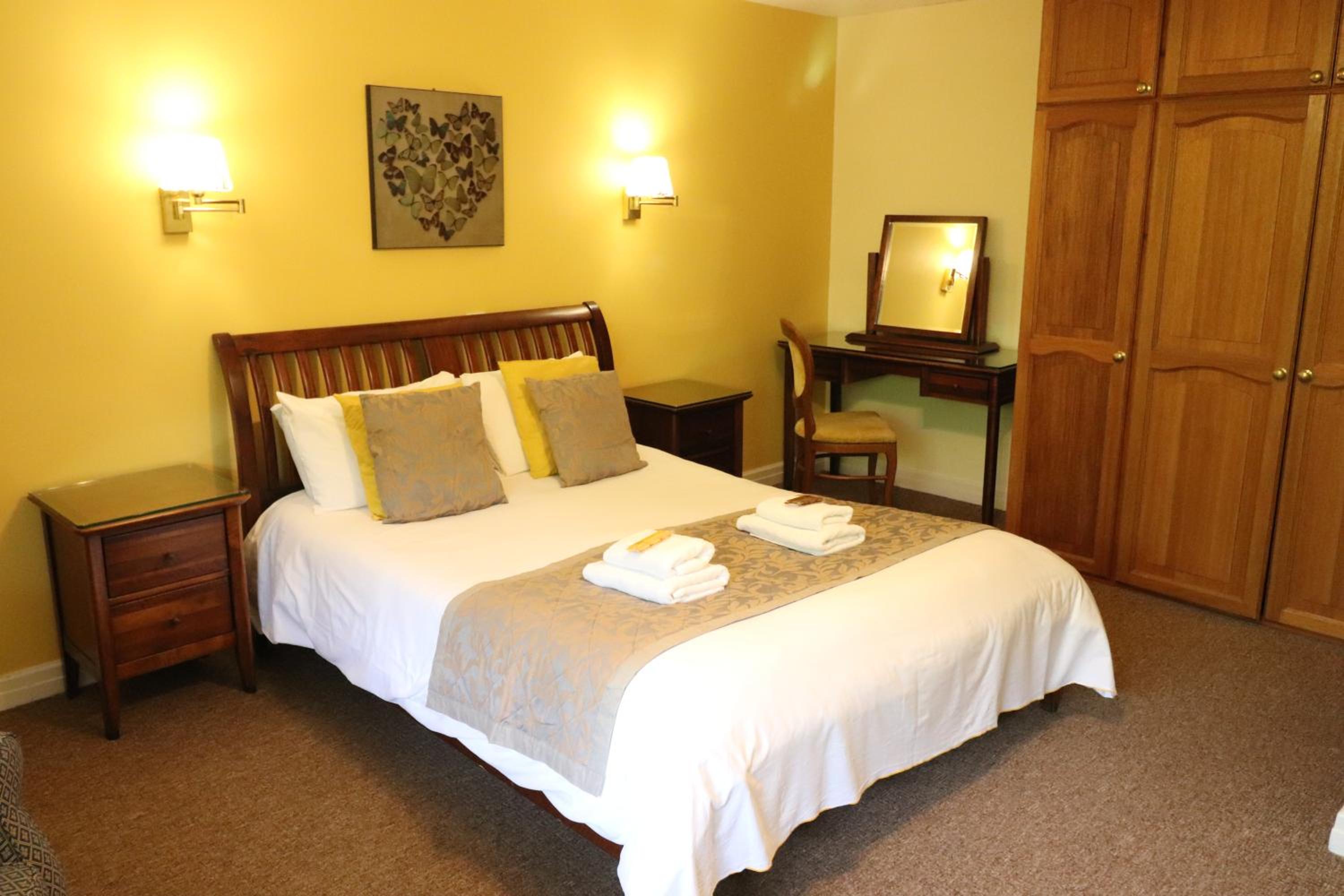 Deluxe King Room - Photo 1