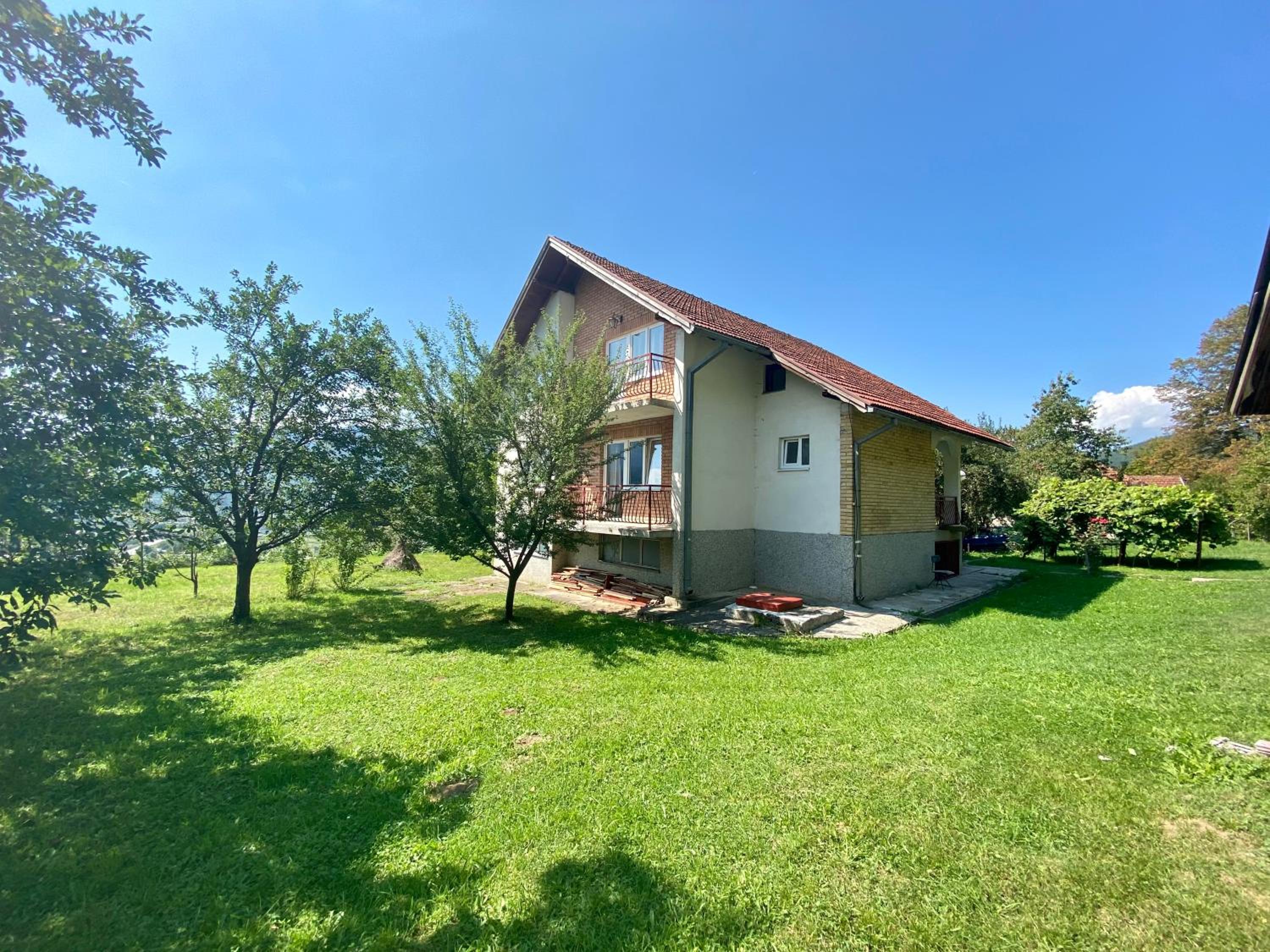 Villa photo 2