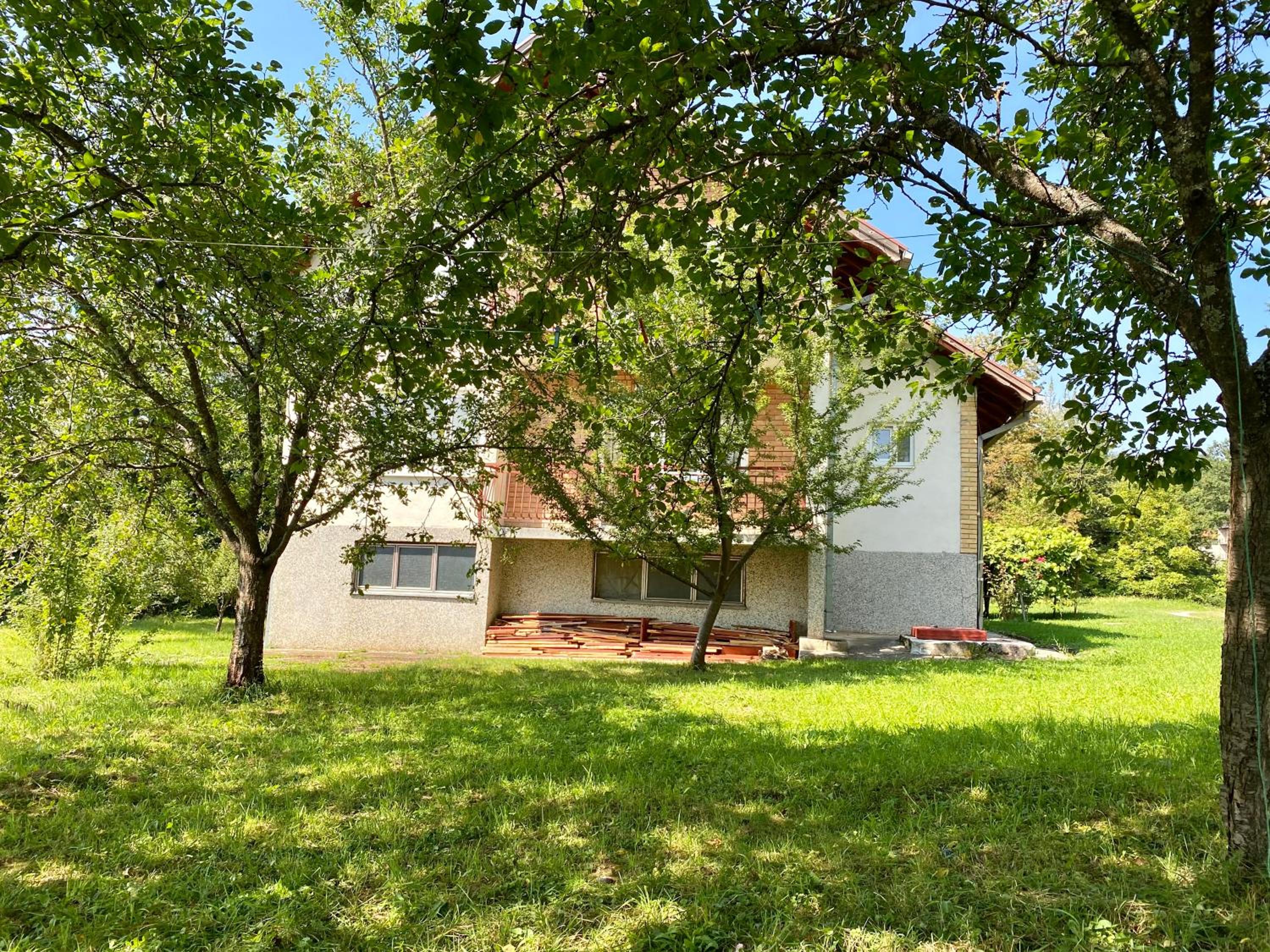 Villa photo 3