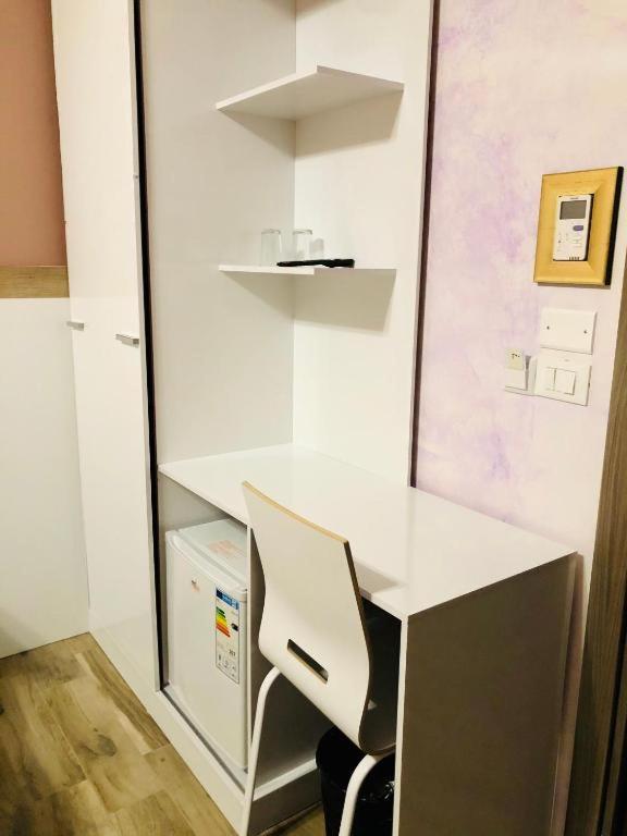 Double Room with Private Bathroom - Photo 20