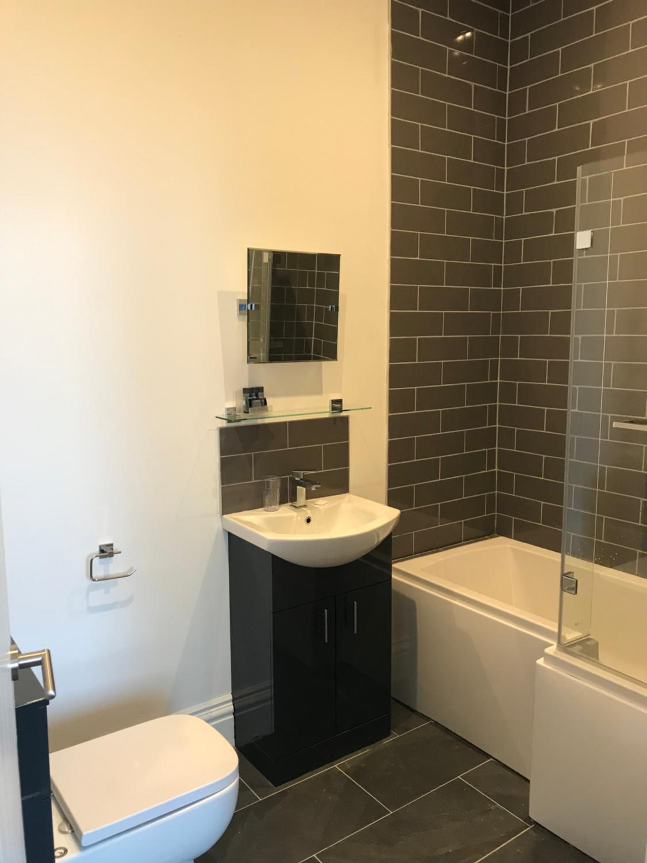 Standard Triple Room - Photo 3