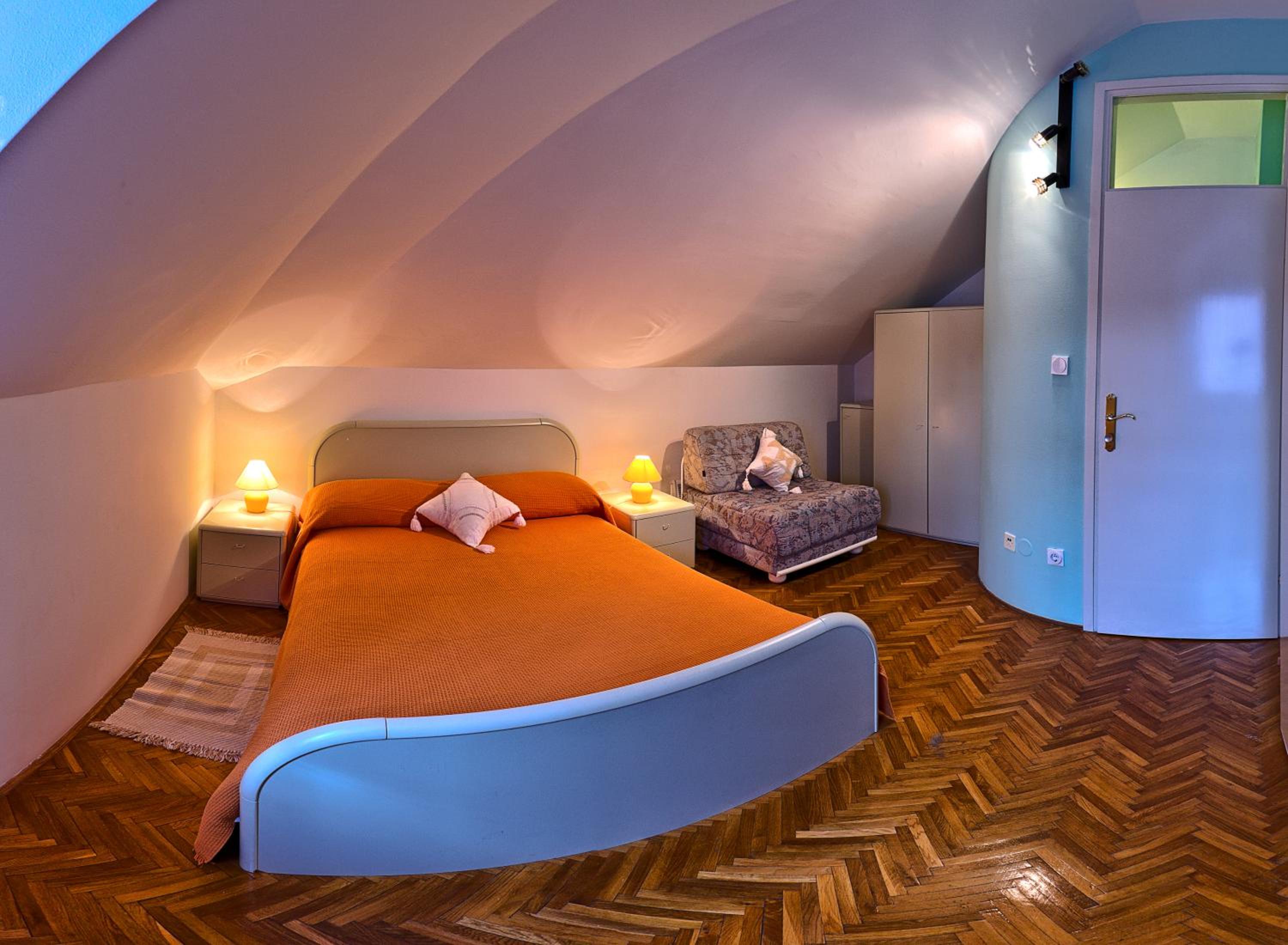 One-Bedroom Apartment with Sea View photo 1