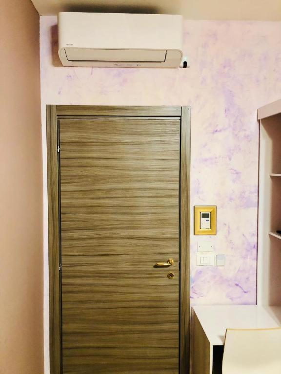 Double Room with Private Bathroom - Photo 23