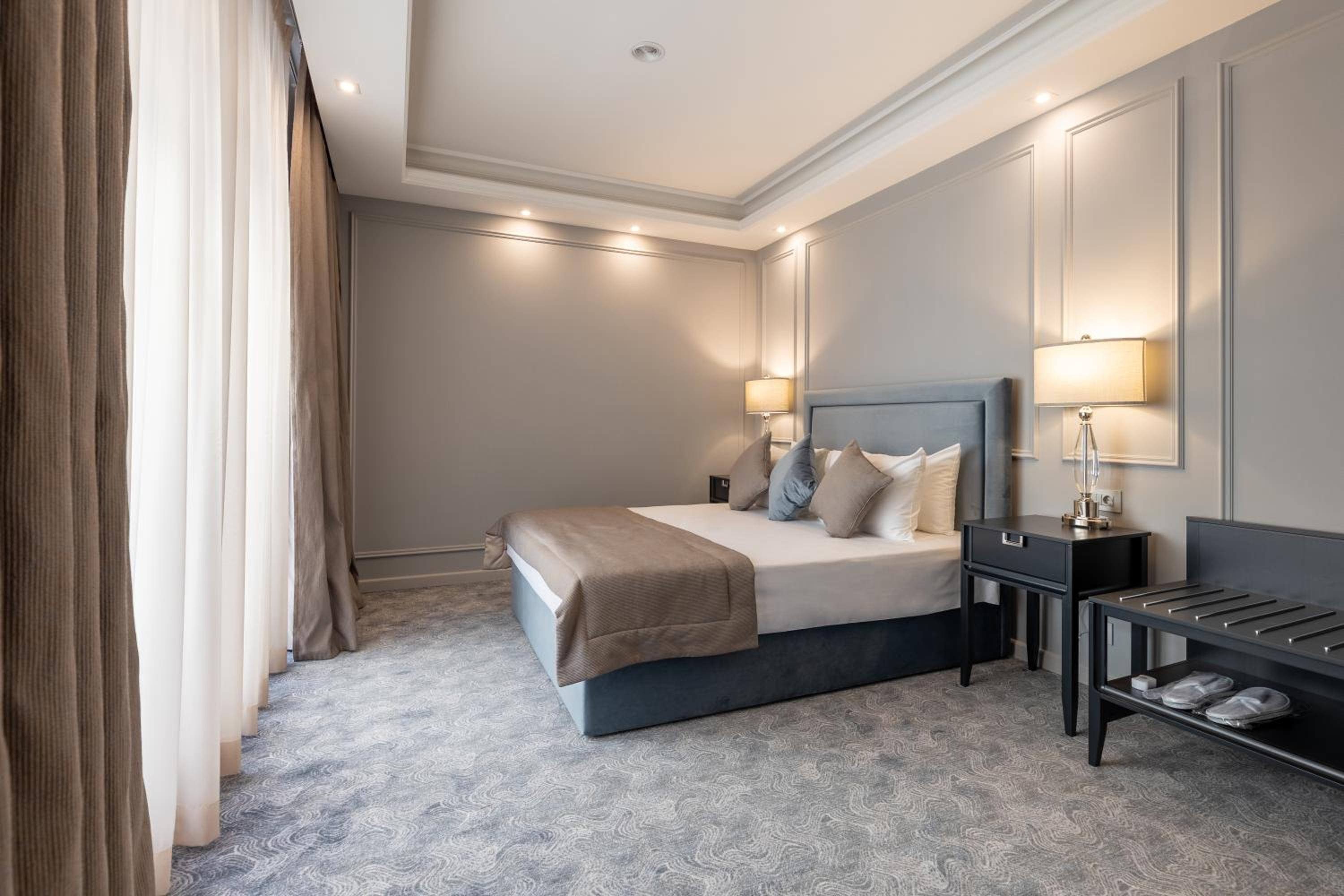 Executive Suite photo 2