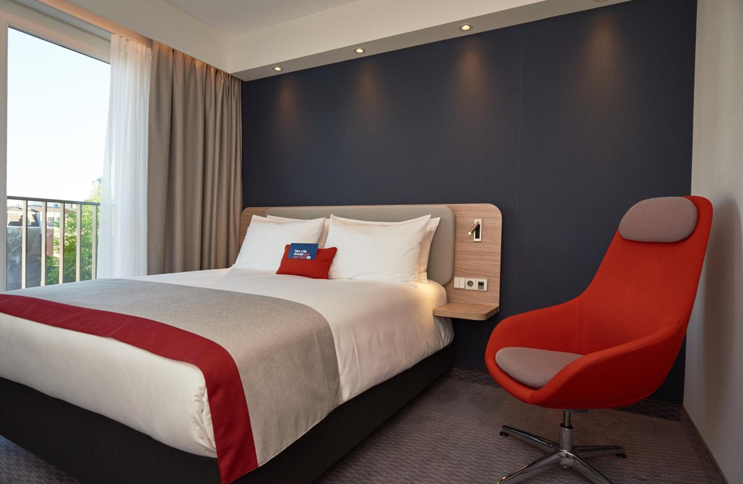 Standard Room with Free Breakfast photo 2