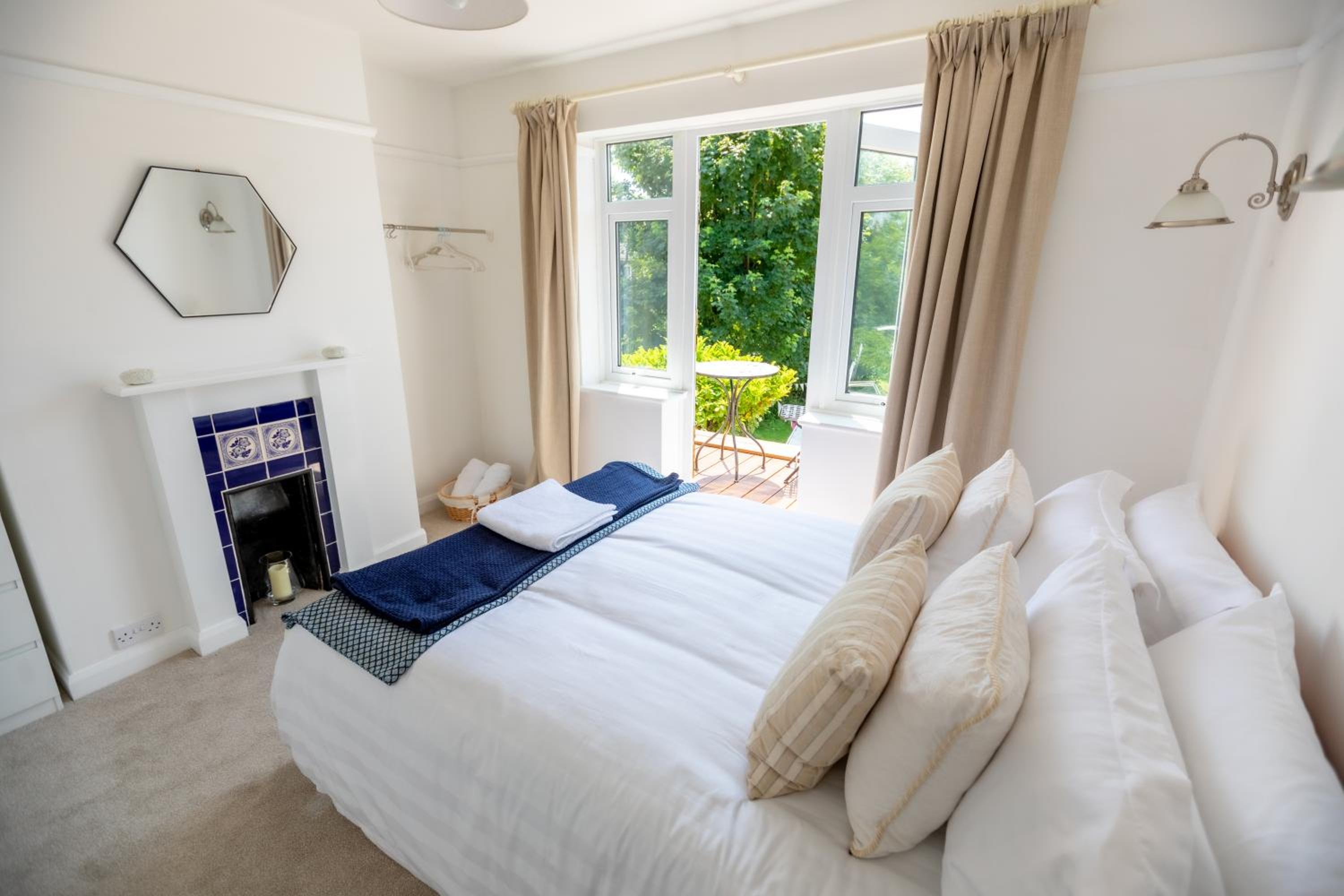 Three-Bedroom House photo 1