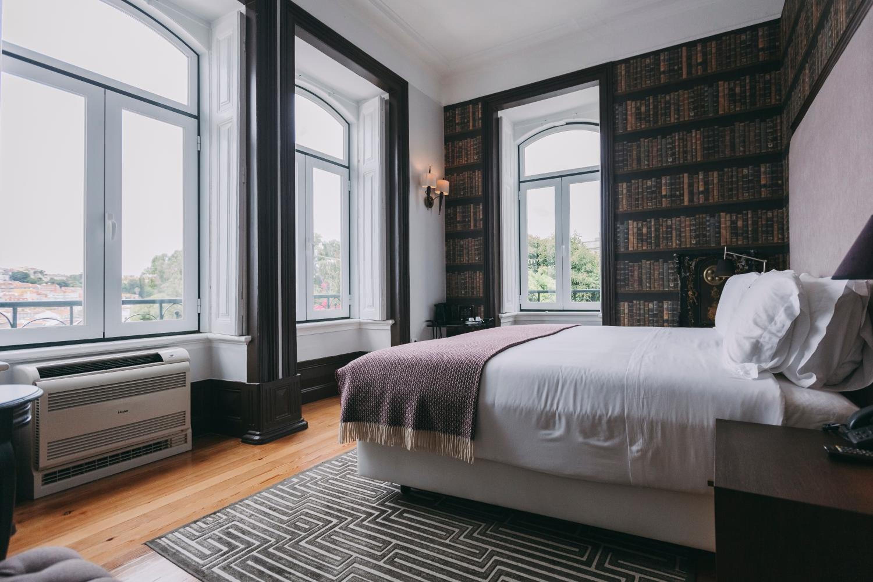 Executive Double Room with City View