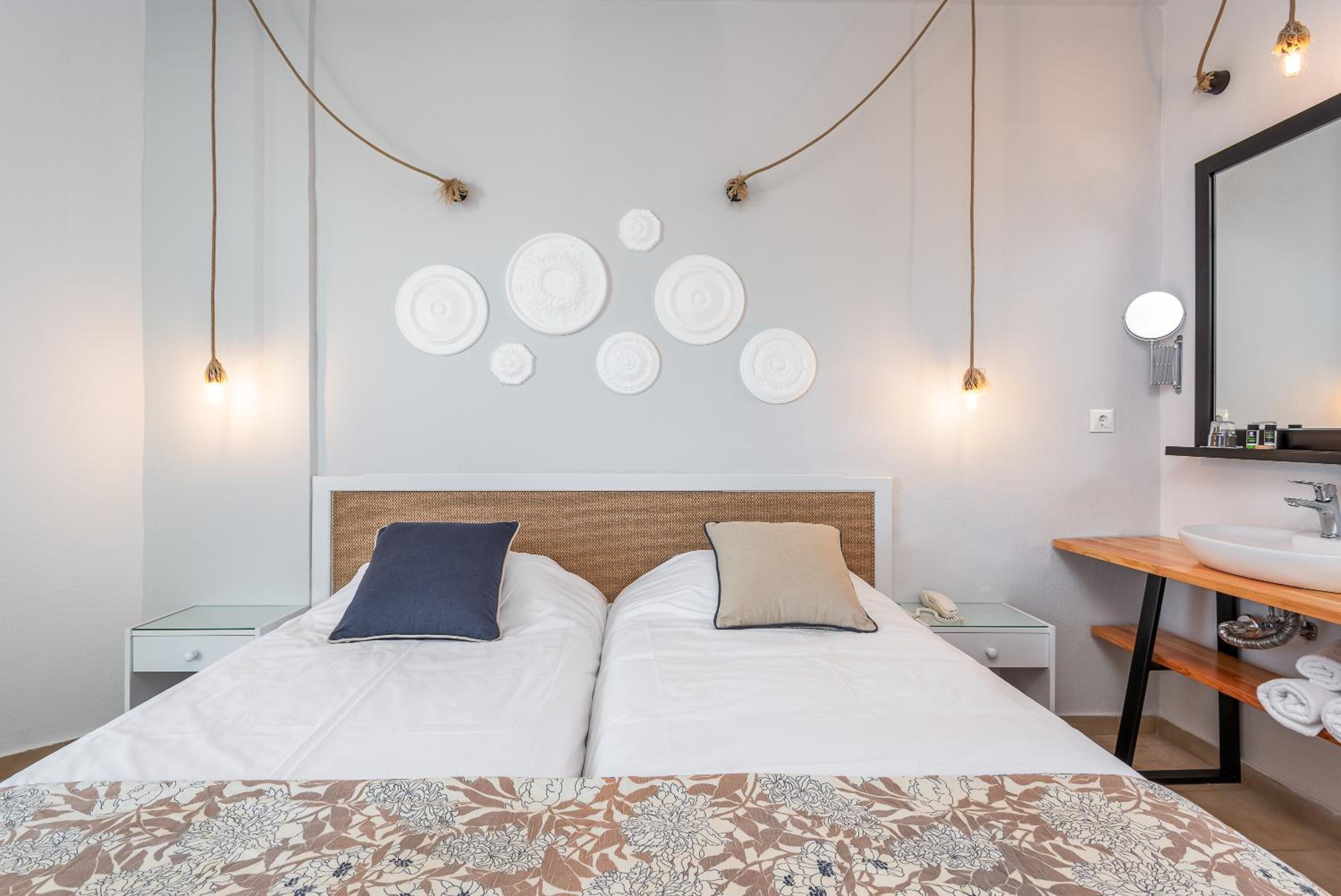 Classic Double Side Sea View Room 