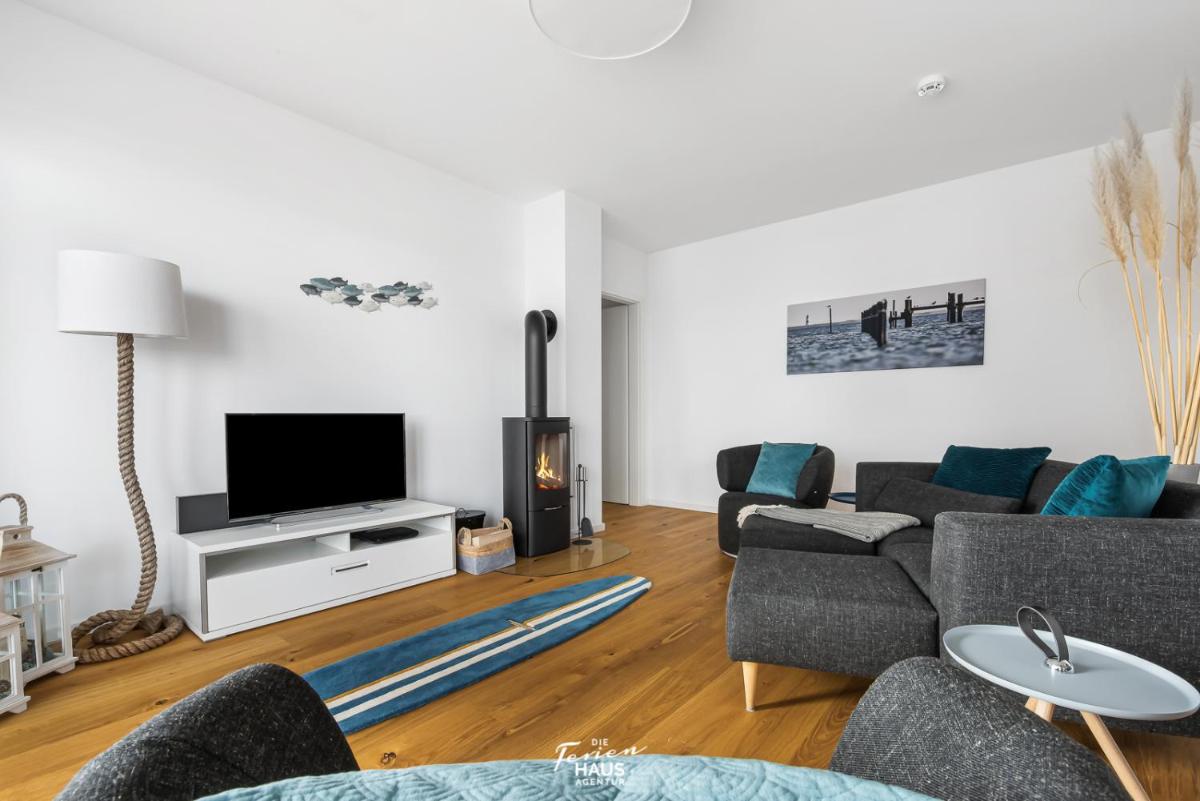 Apartment with Sea View photo 3