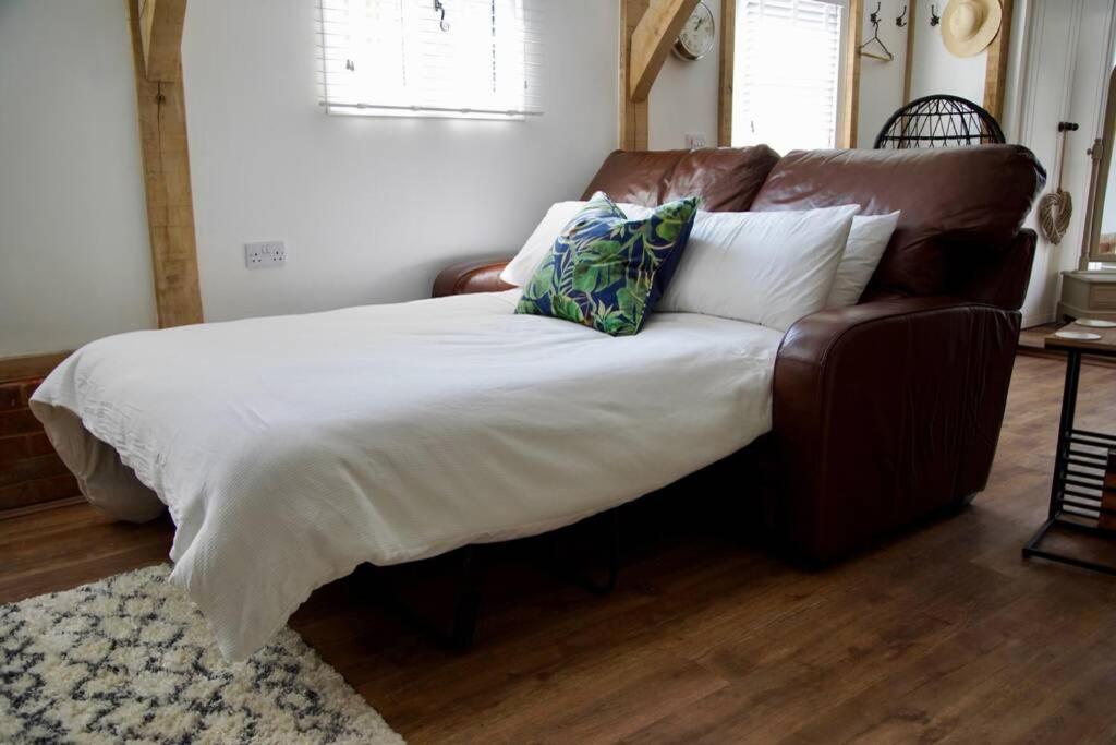 One-Bedroom House photo 2