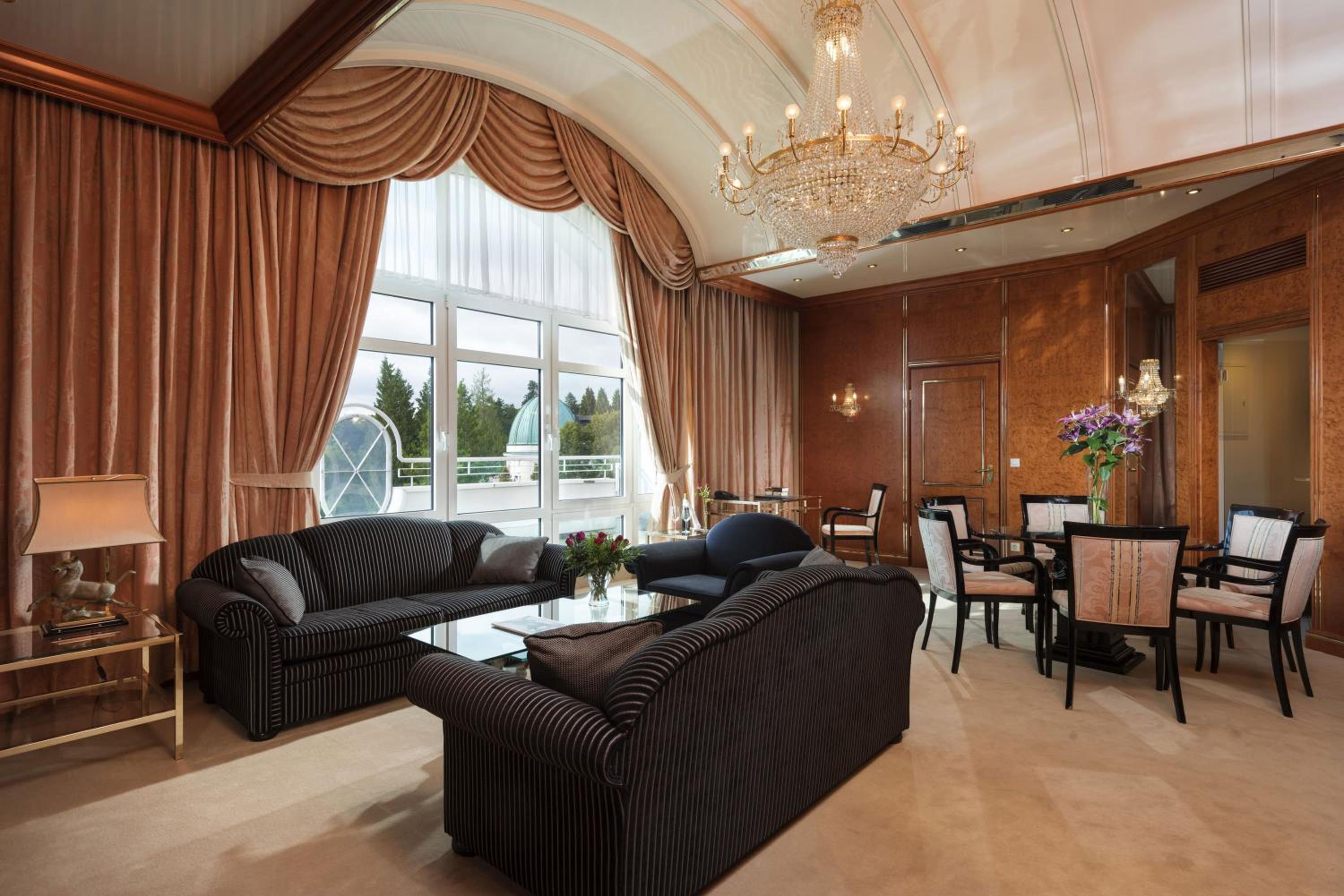 Presidential Suite photo 2