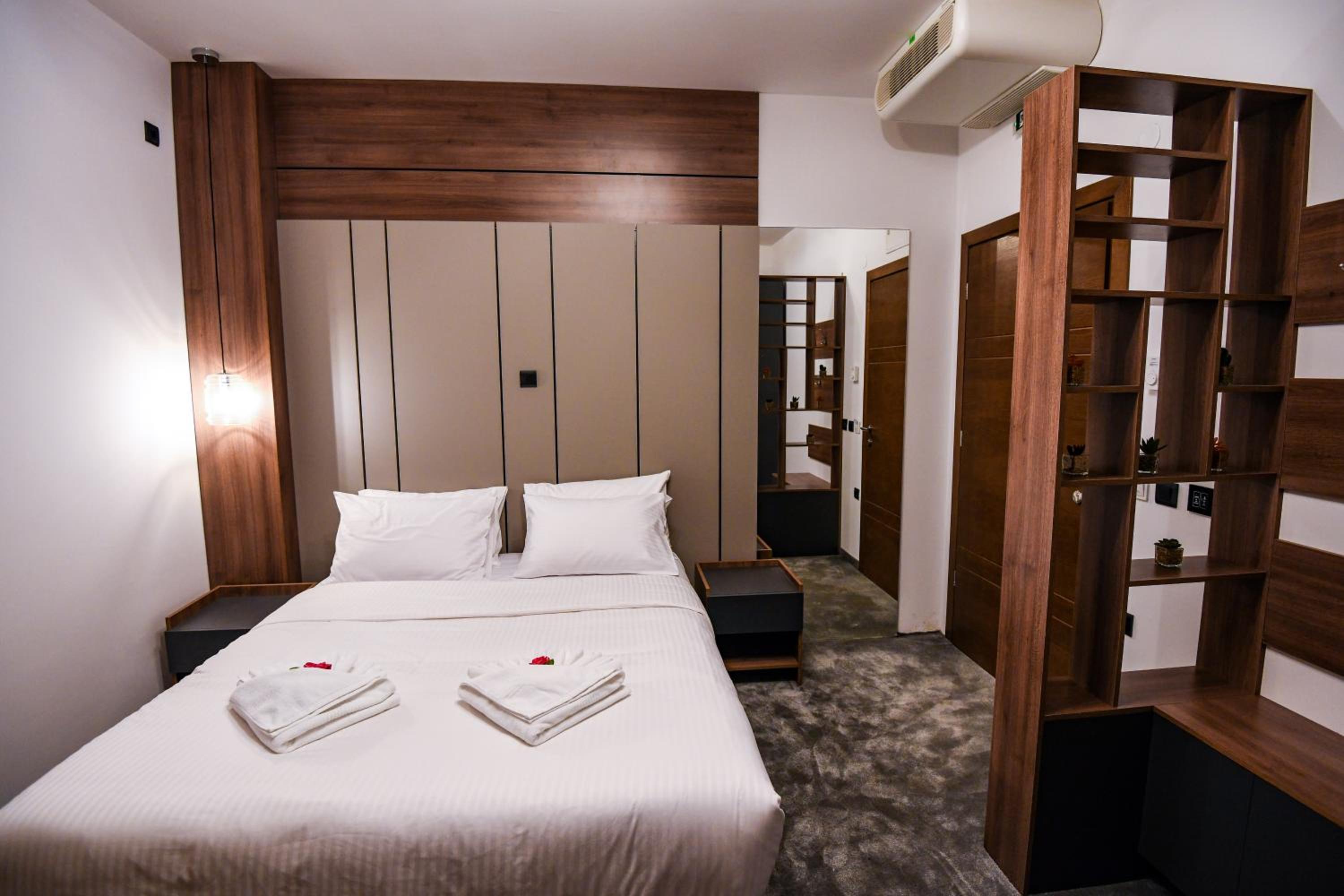 Double Room with Private Bathroom photo 2