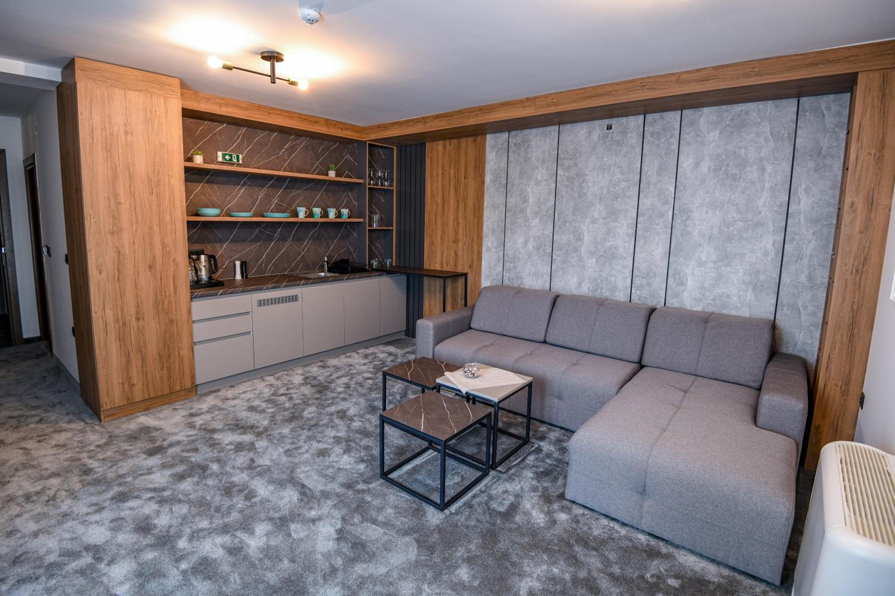 Triple Room with Private Bathroom photo 3