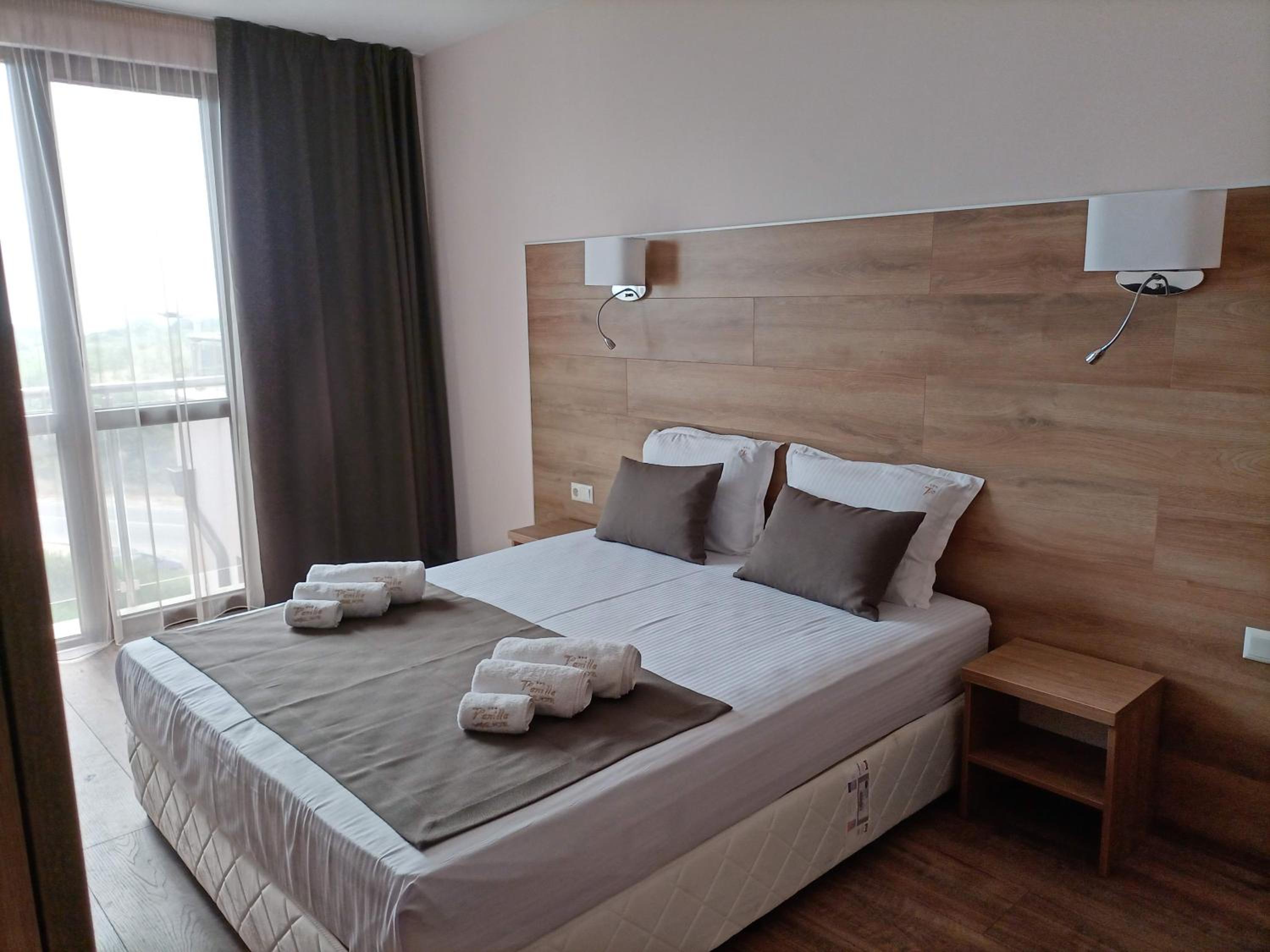 Deluxe Double Room - Photo 5