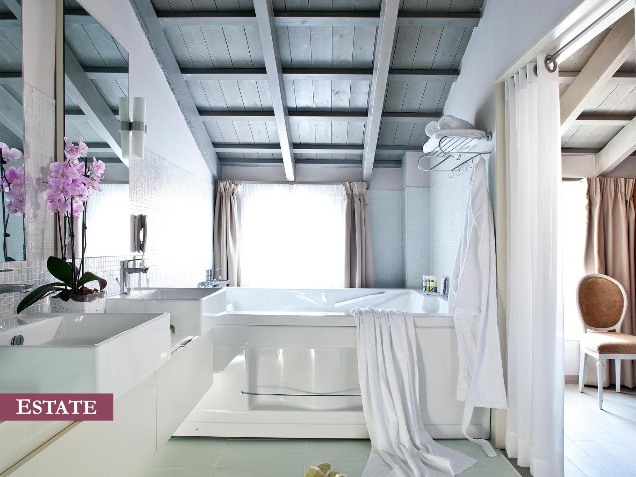 Luxury Suite (Estate)