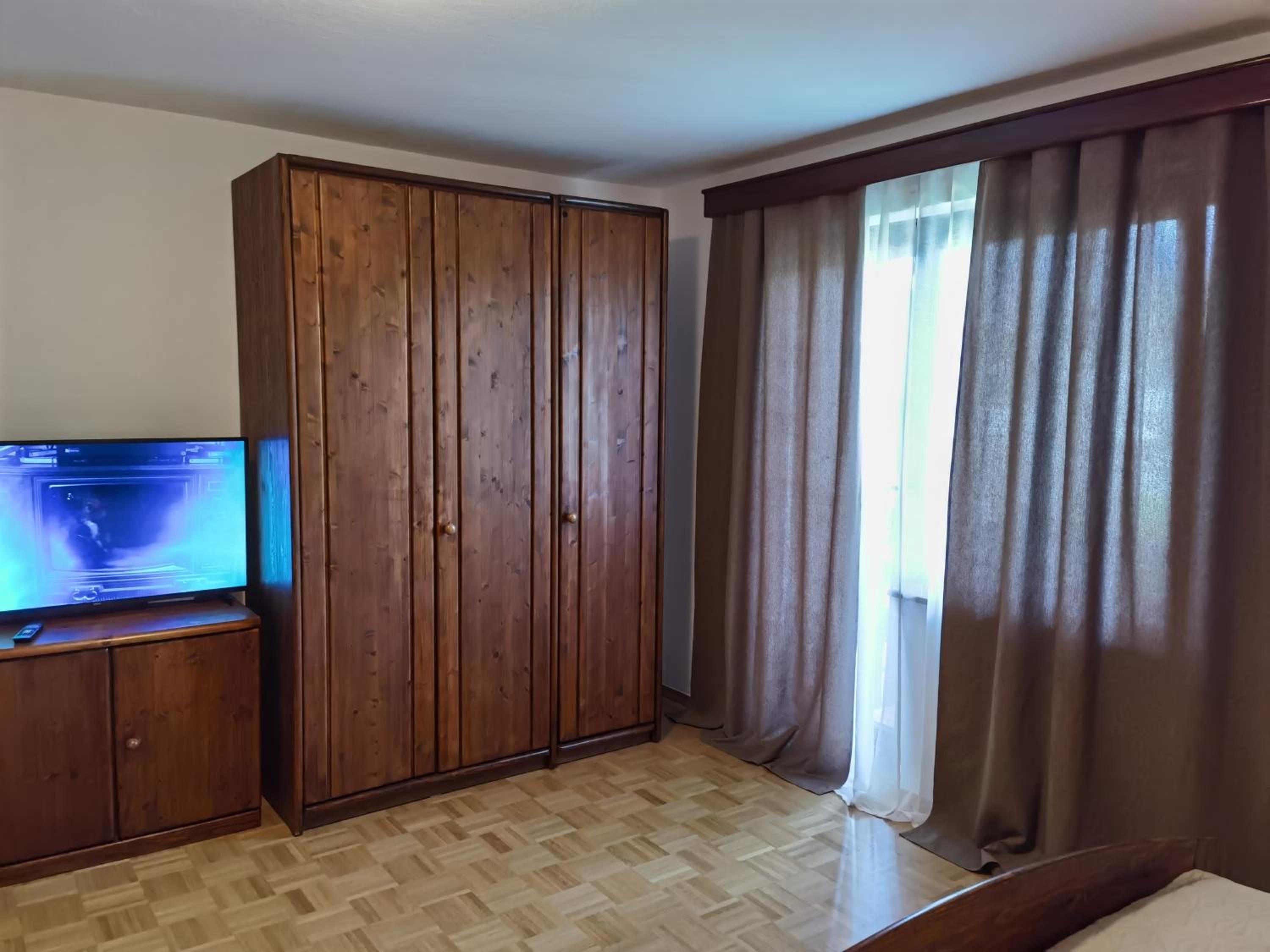 Apartment with Mountain View photo 1