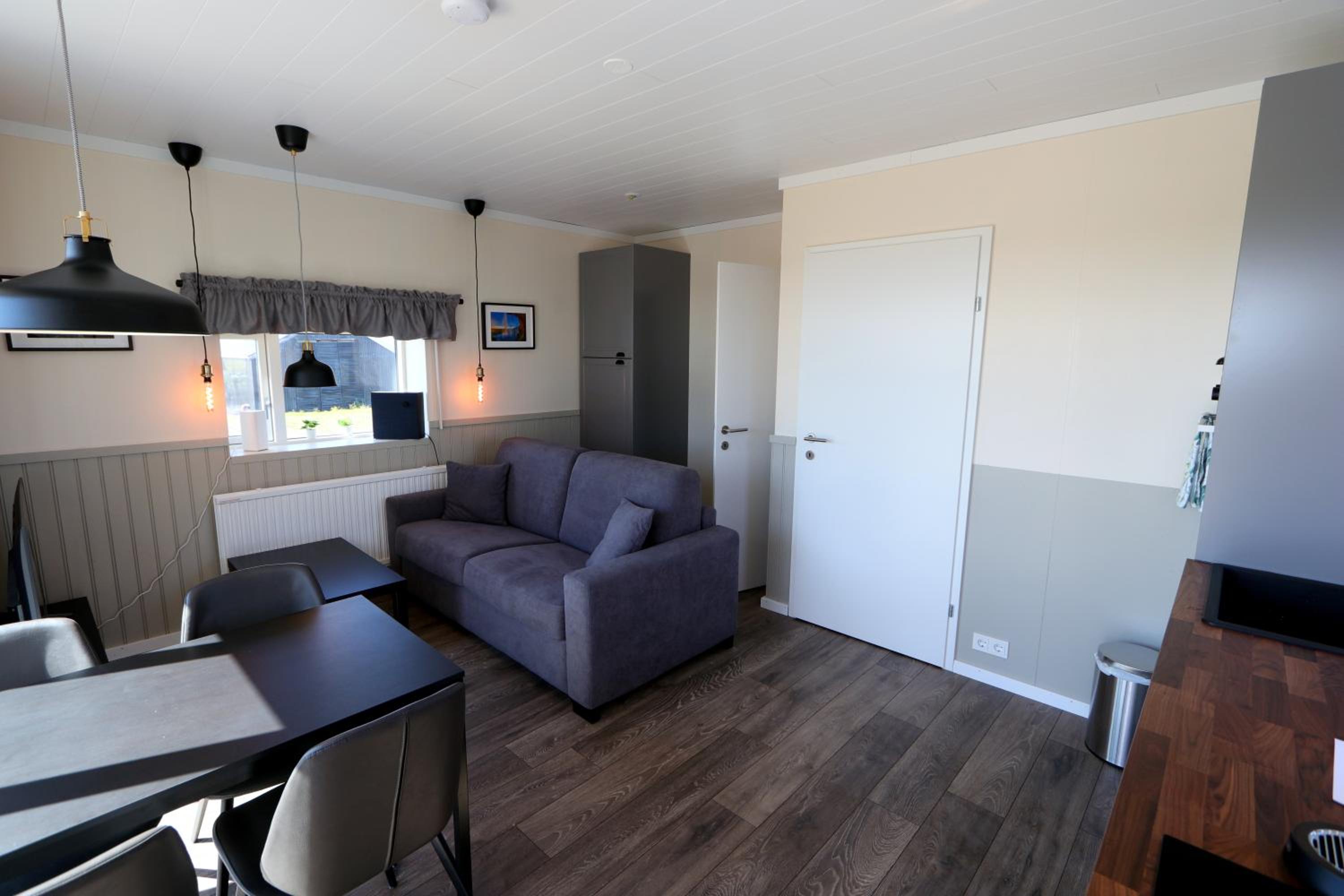 One-Bedroom House photo 1