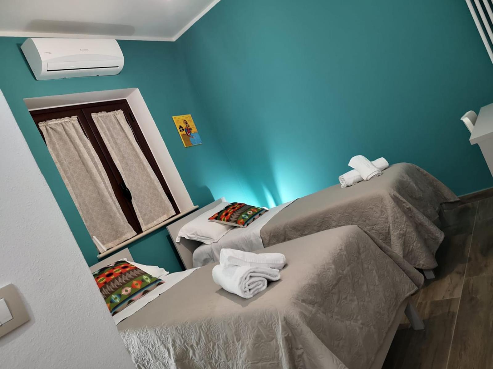 Deluxe Double or Twin Room - Photo 13