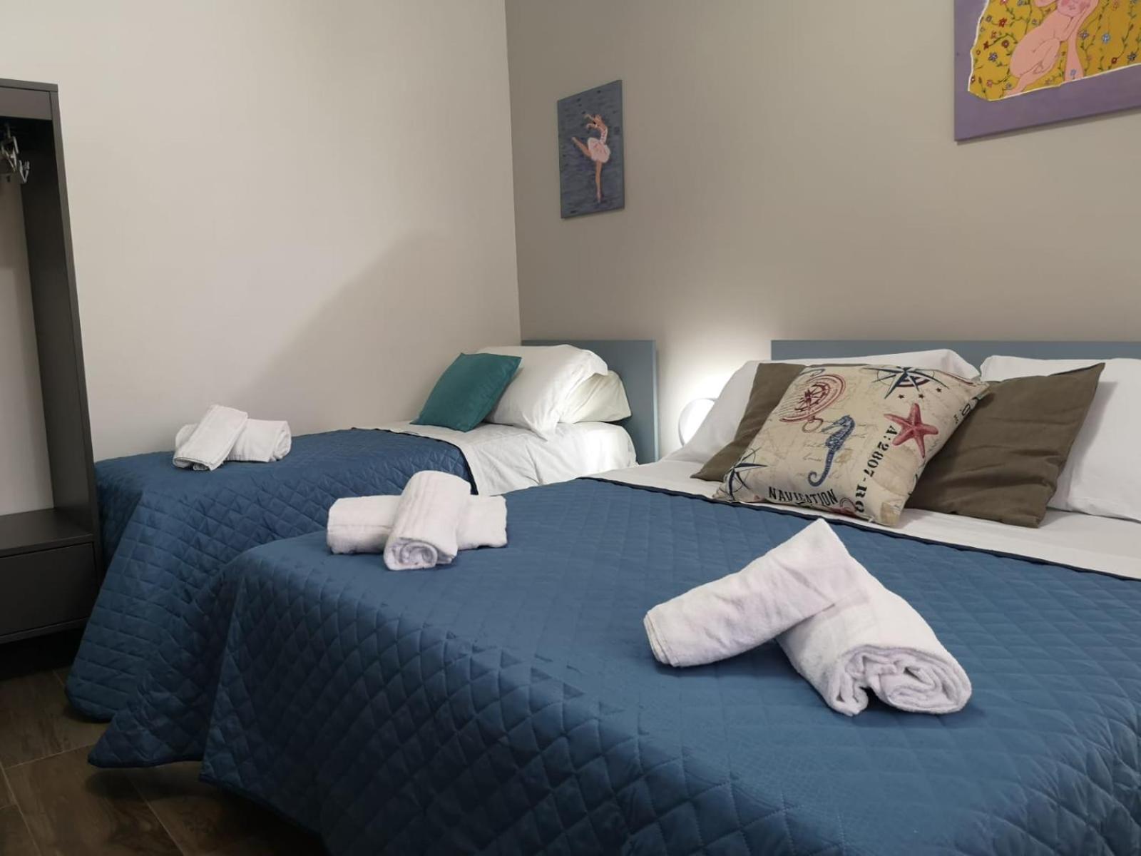 Double Room with Private Bathroom - Photo 1