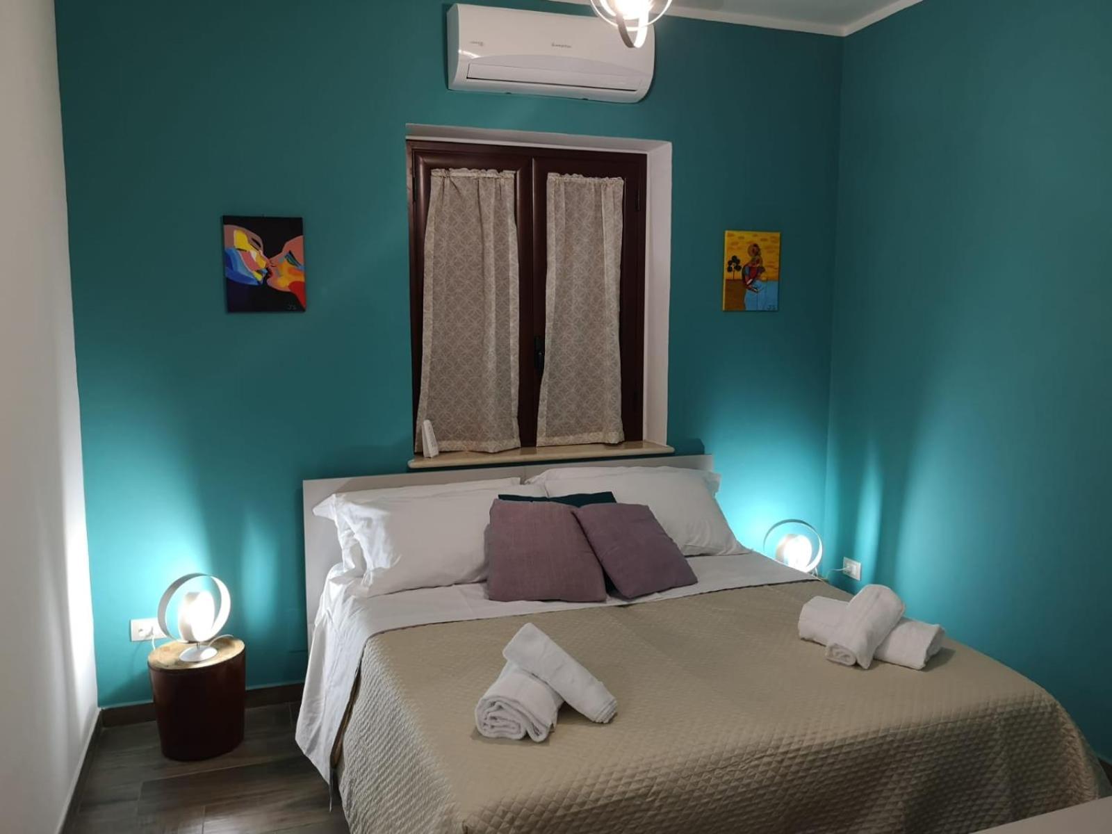 Deluxe Double or Twin Room - Photo 9
