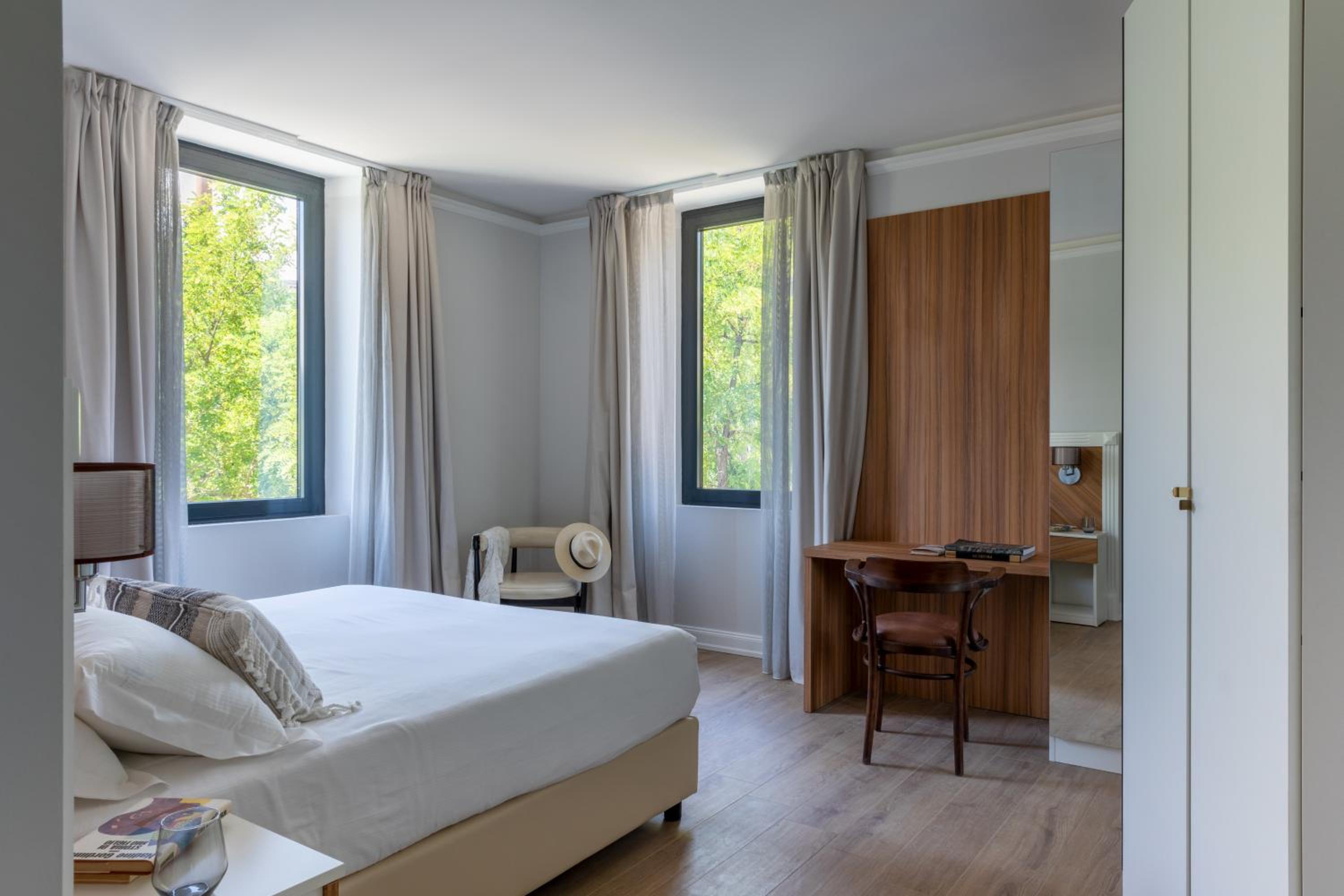 Superior Double or Twin Room photo 1