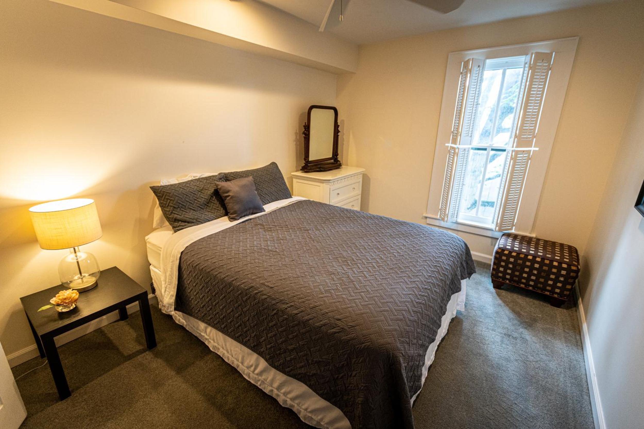 Three-Bedroom Apartment - Photo 3