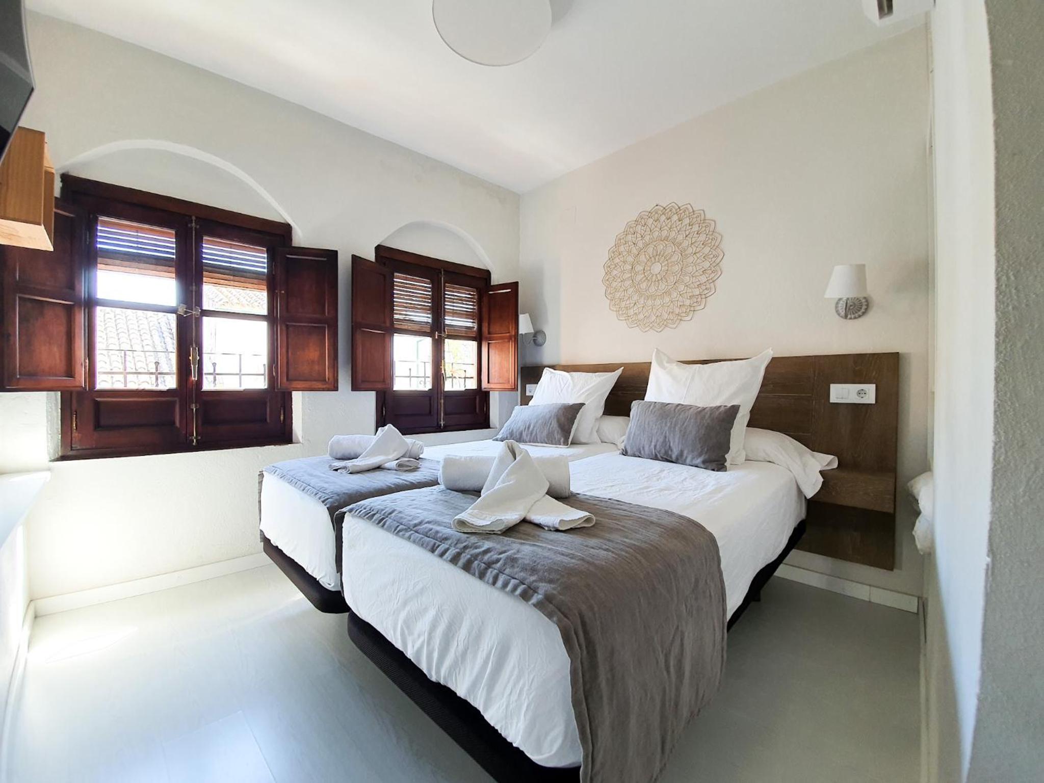 Apartment with Terrace - Photo 5