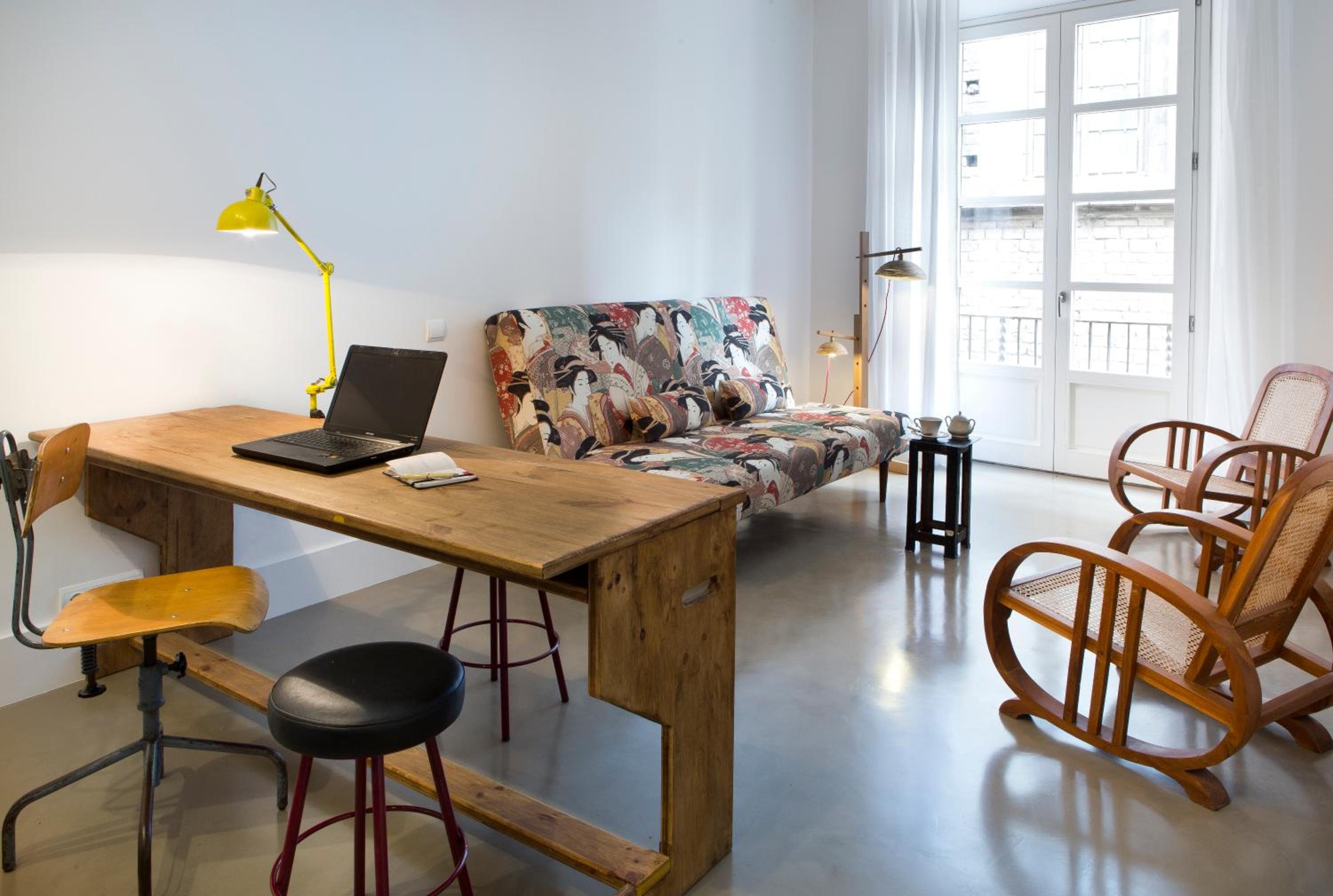 Apartamento de una habitación con balcón
