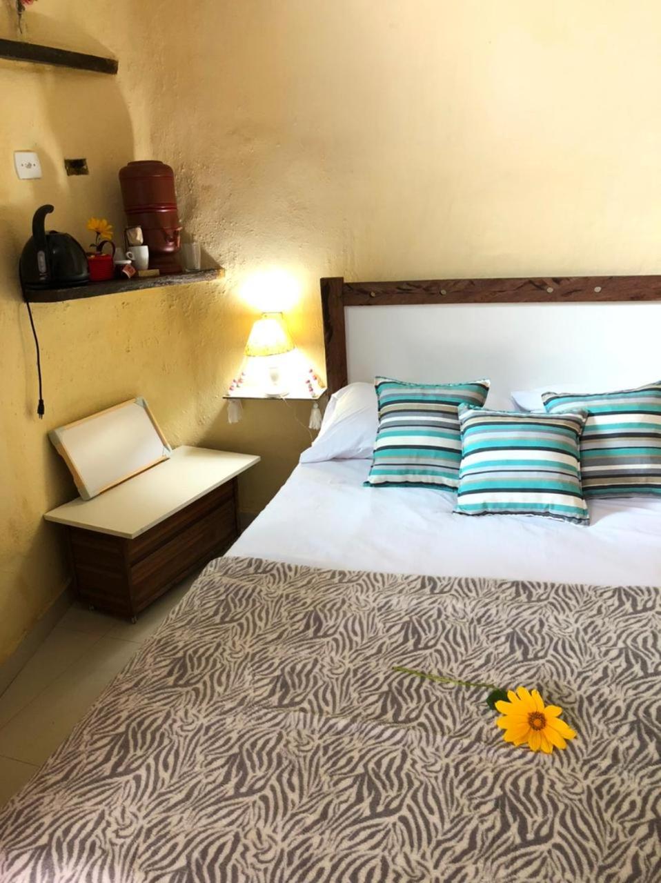 Economy Double Room - Photo 6