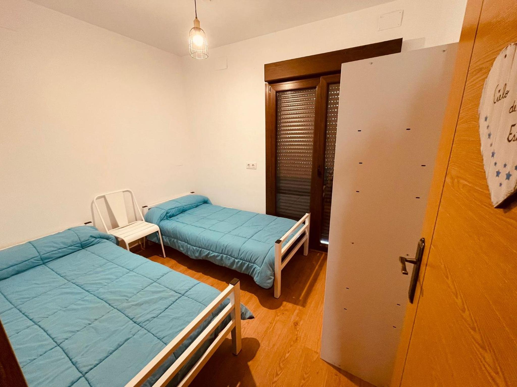 Budget Double Room - Photo 5