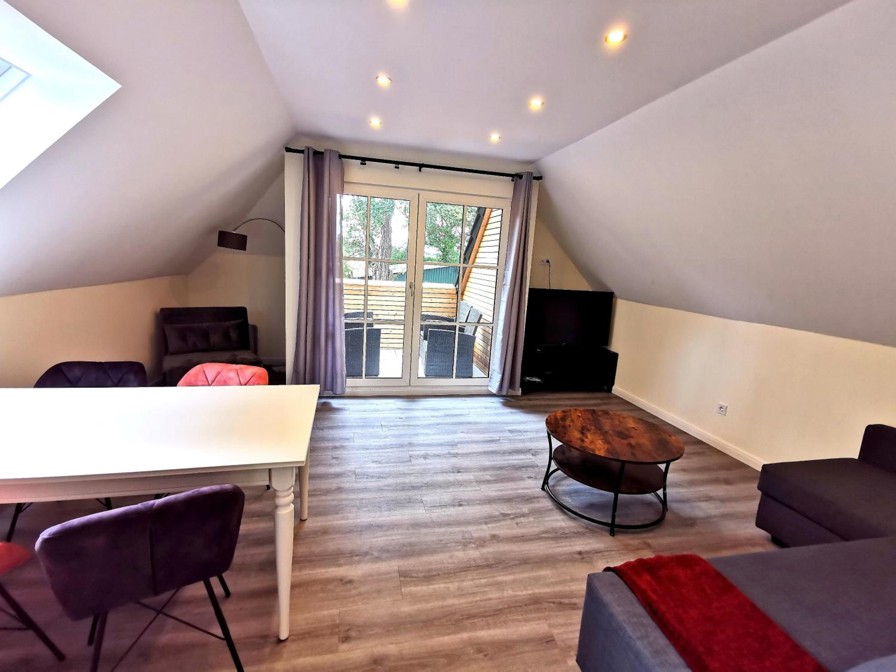Apartment with Terrace photo 3