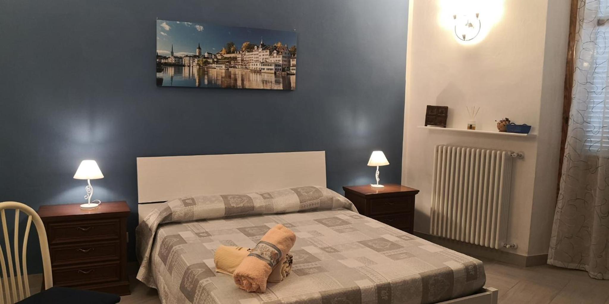 Large Double Room photo 1
