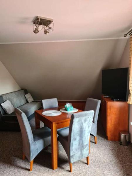 One-Bedroom Apartment - Photo 9