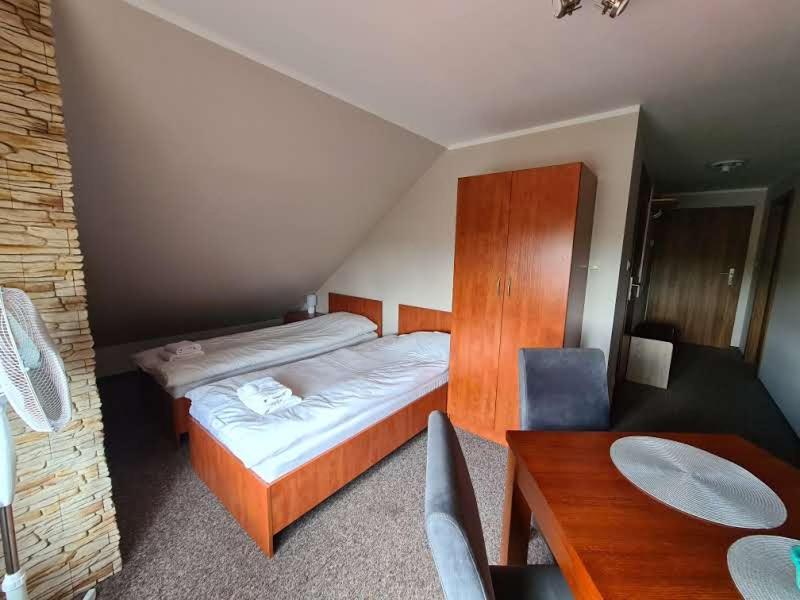 One-Bedroom Apartment - Photo 4