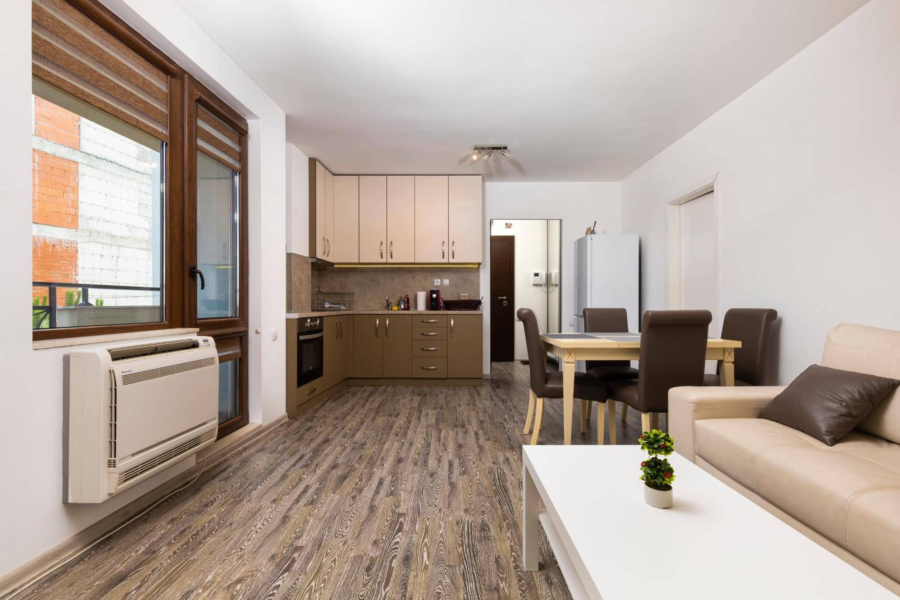 One-Bedroom Apartment